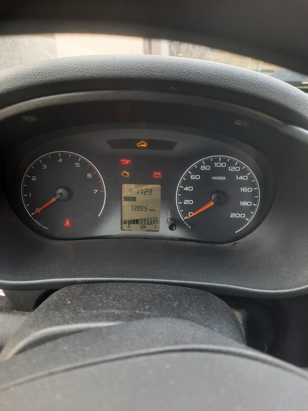 Продается Lada Granta 2015 года (1)