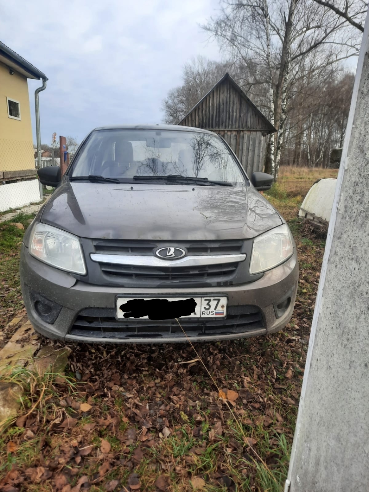 Продается Lada Granta 2015 года (2)