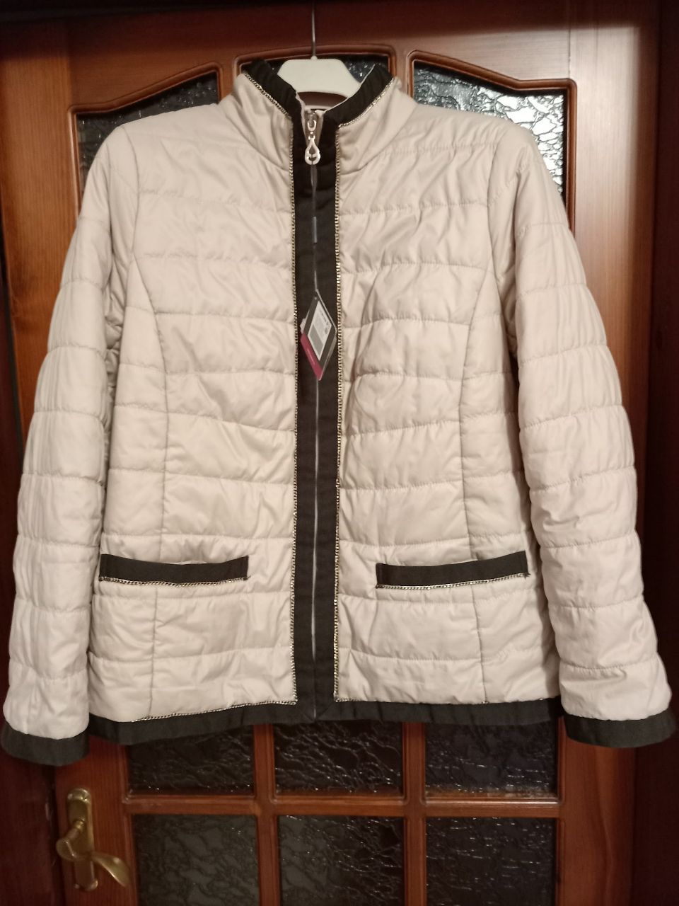 **Одежда: Куртки и Пальто в