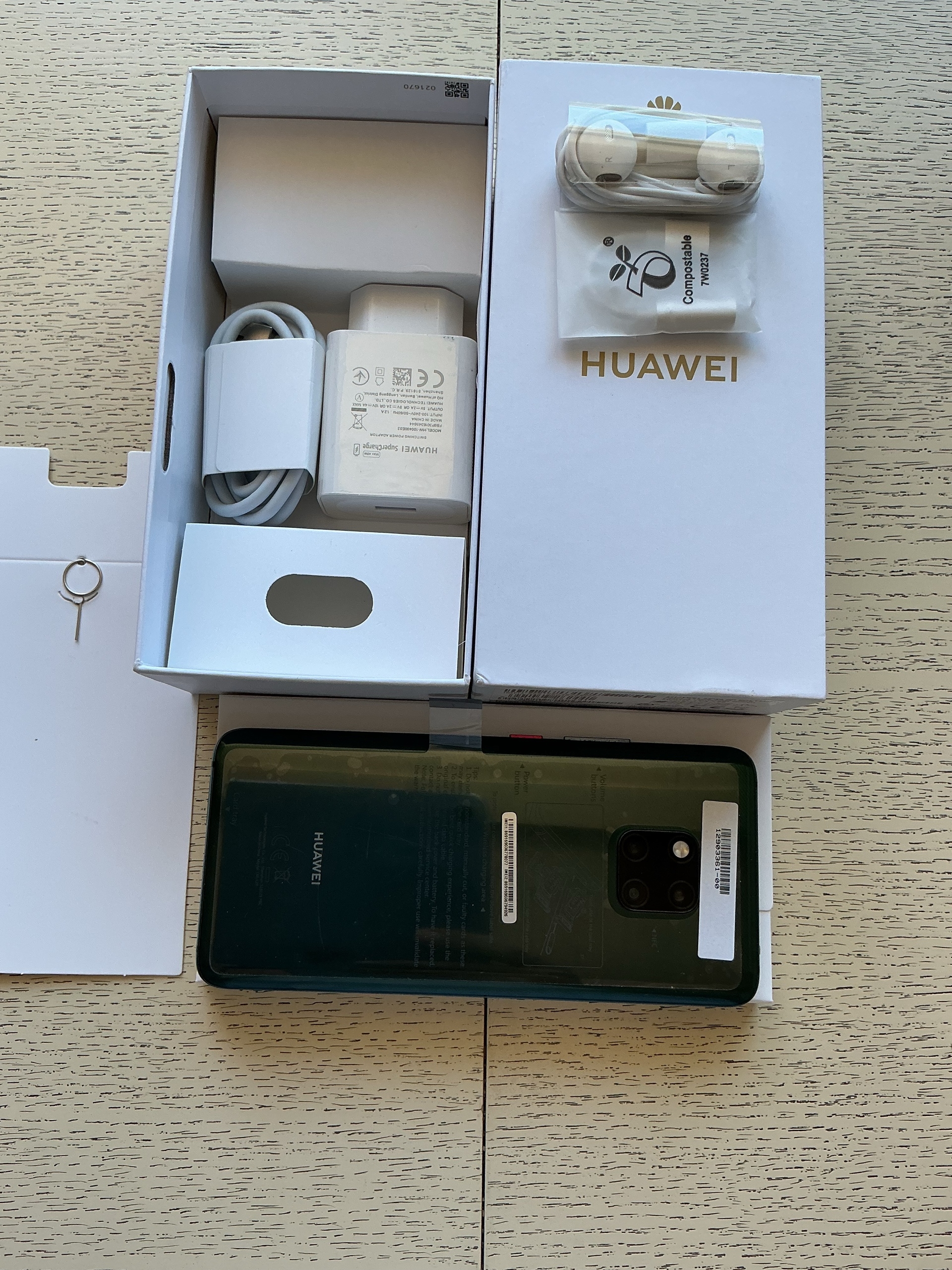 Huawei Mate 20 Pro: Премиум (2)