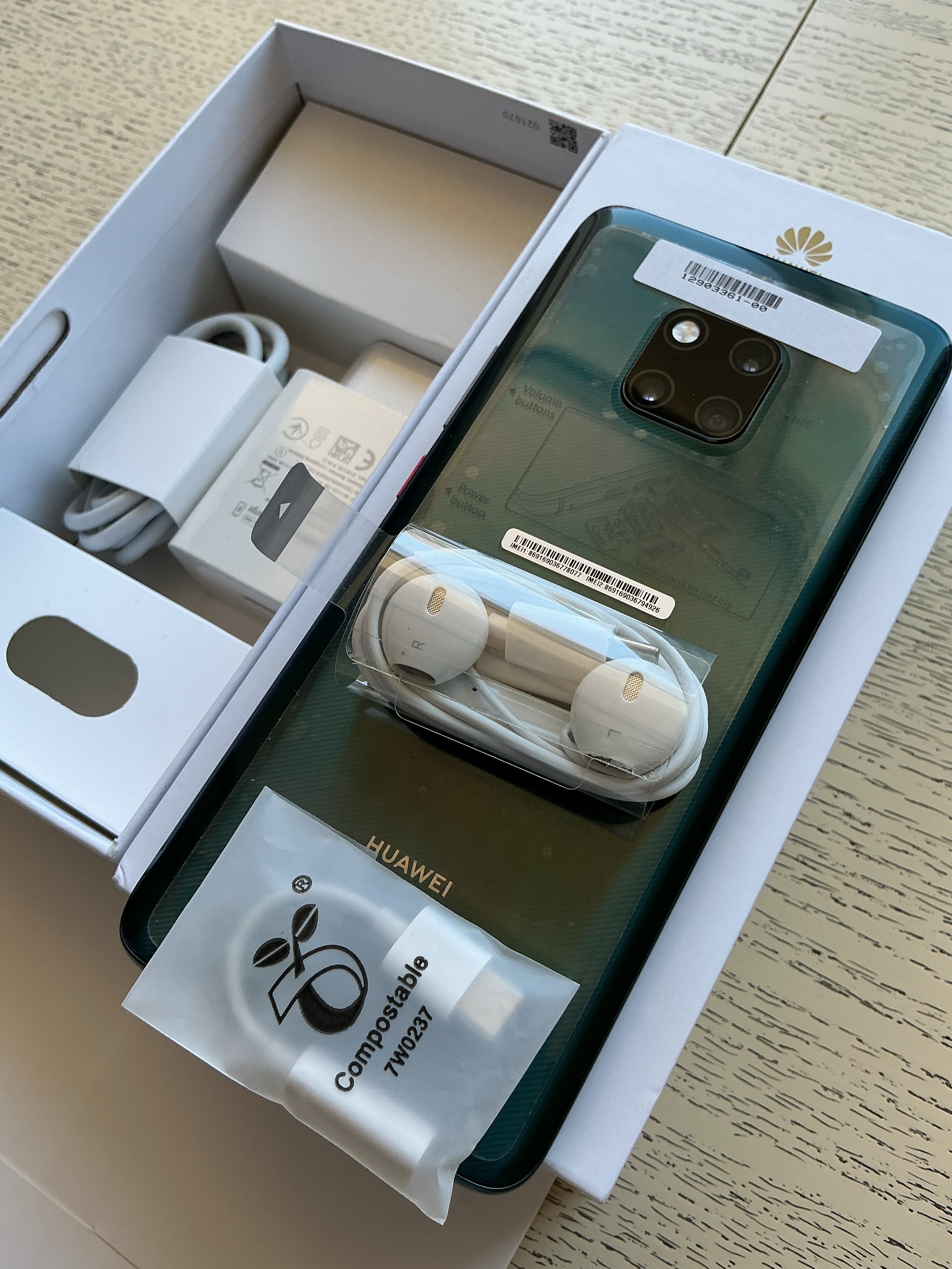 Huawei Mate 20 Pro: Премиум (6)