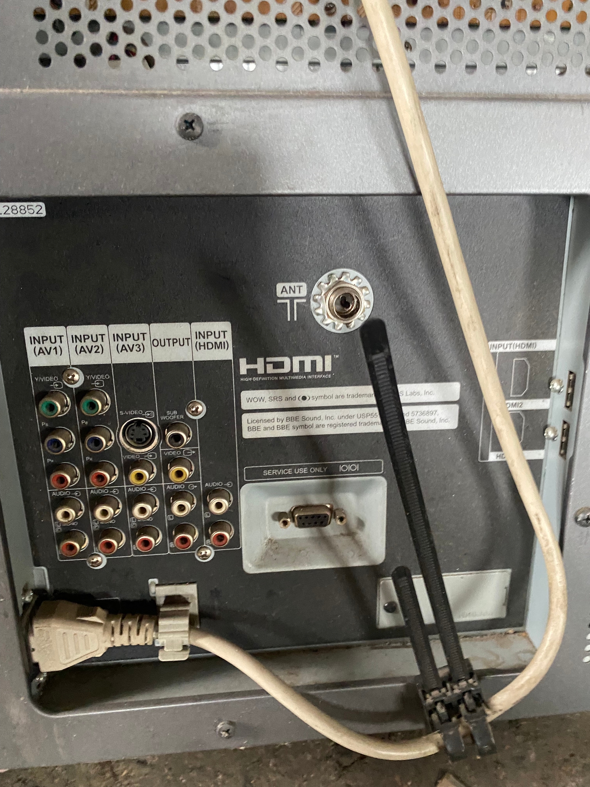 **Плазменная панель Hitachi 42PD9500TA** Предлагается (2)