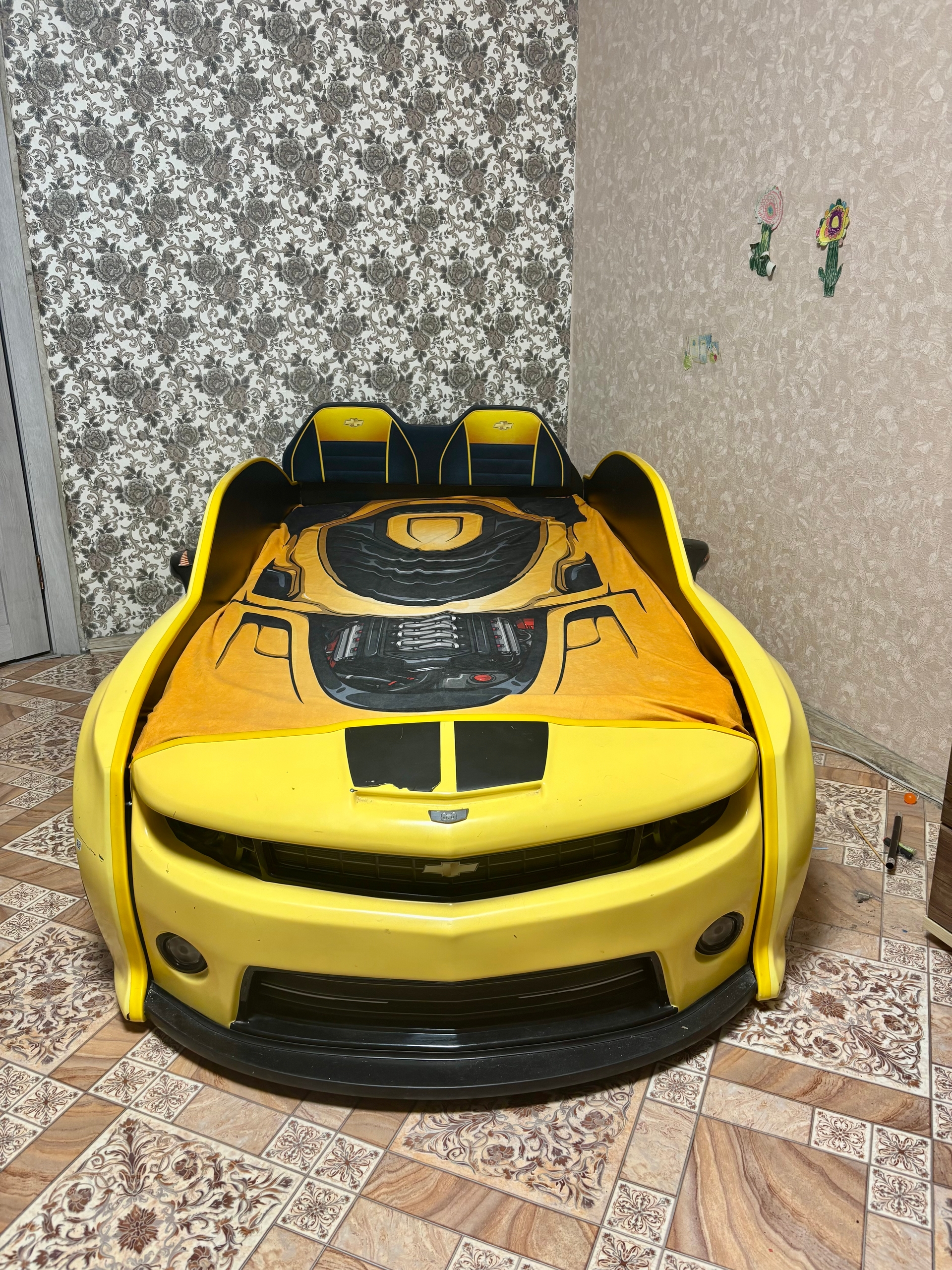 Детская кровать-машина со светодиодами Продам (6)