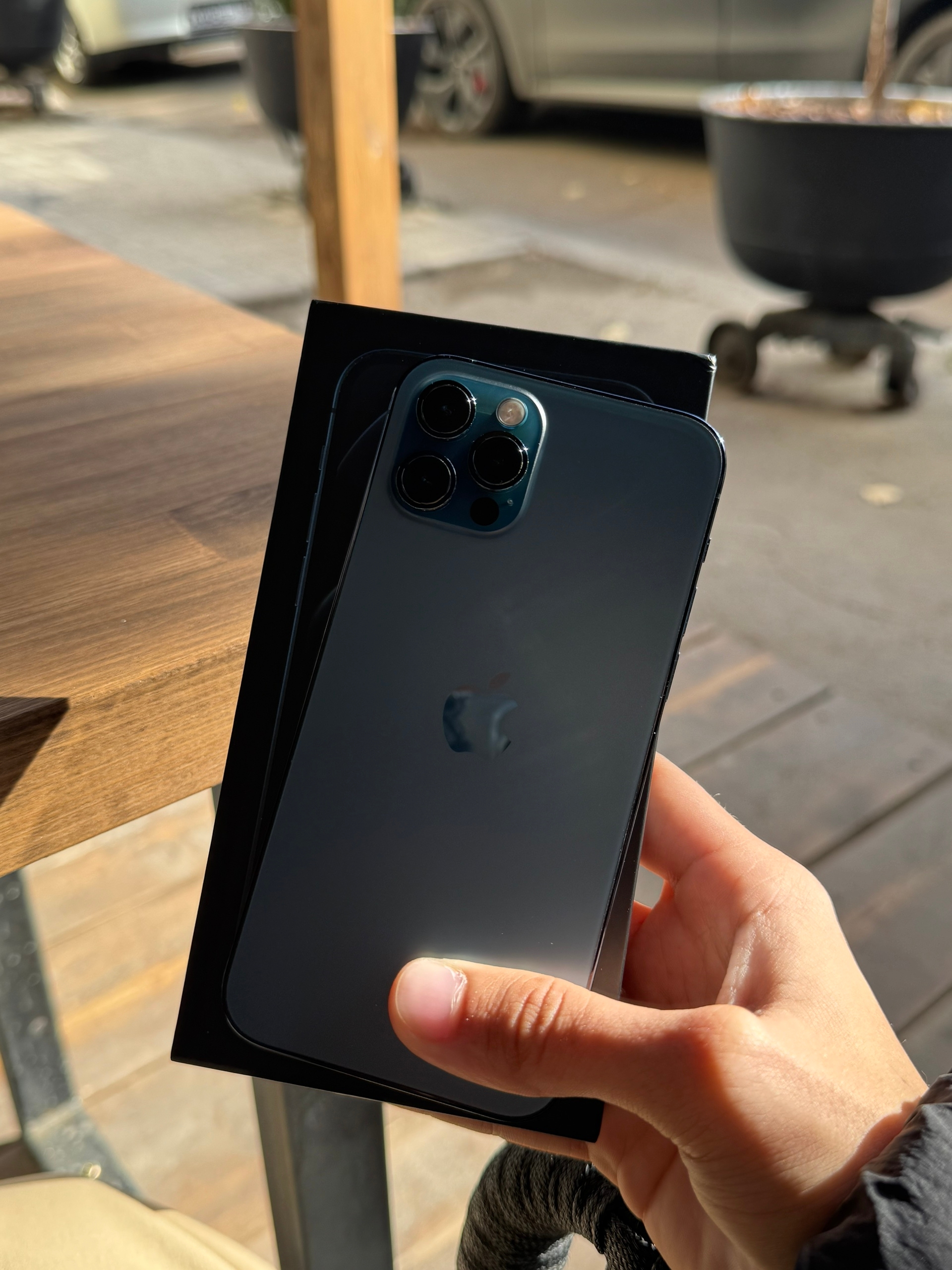 Б/у iPhone 12 Pro в