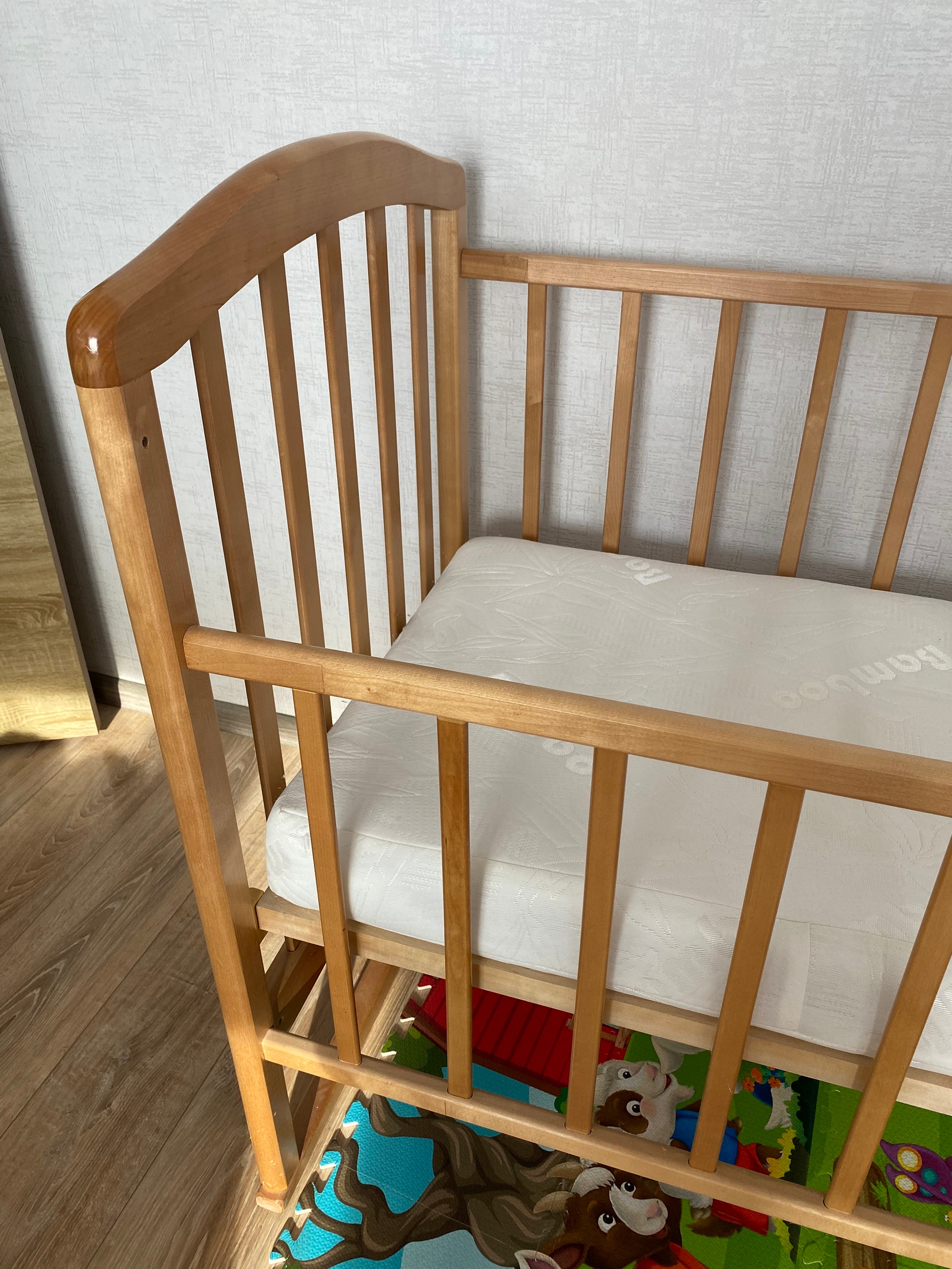 **Кроватка с матрасом в отличном (4)