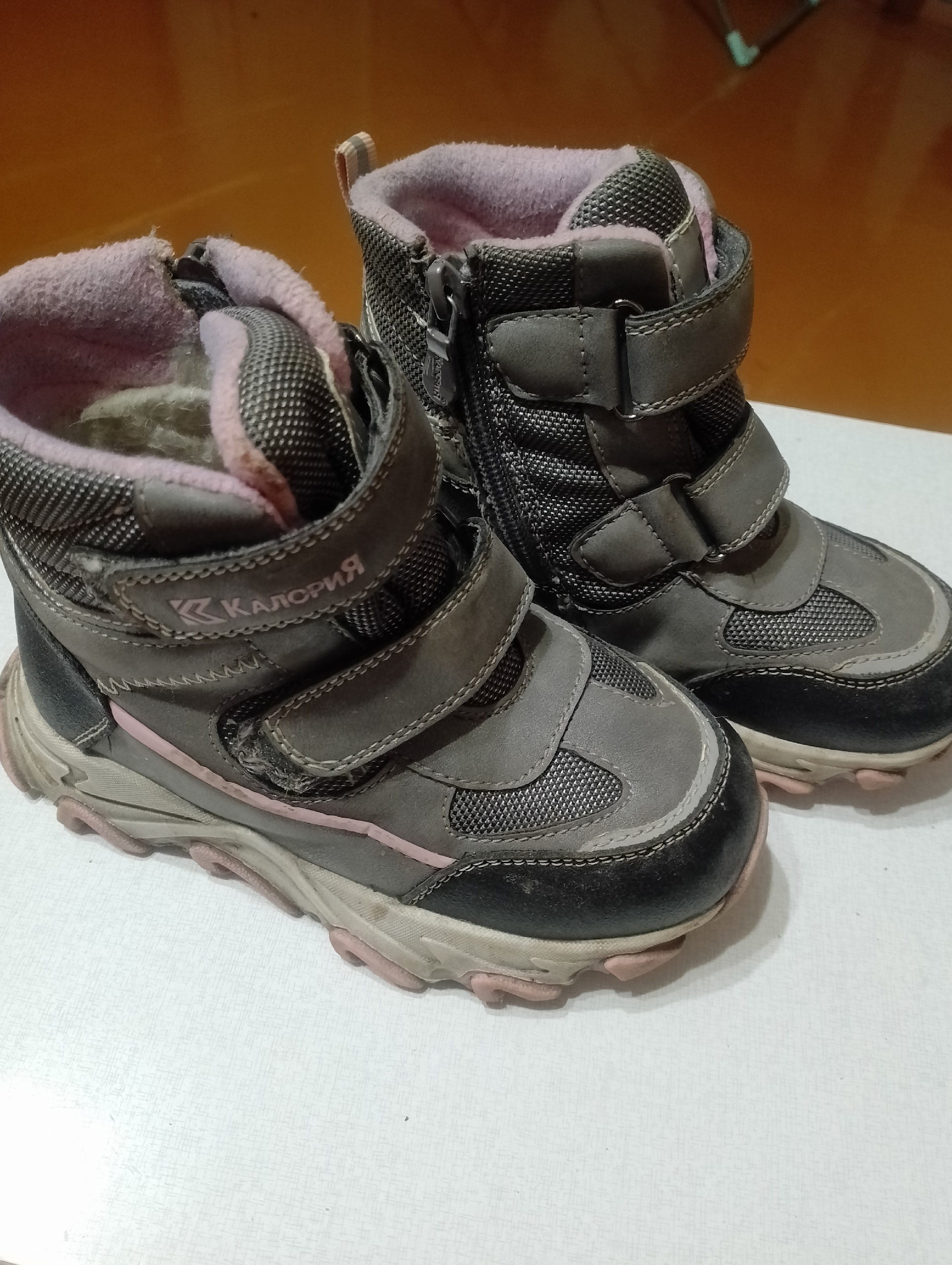 Зимние сапожки для девочки Продаются (2)