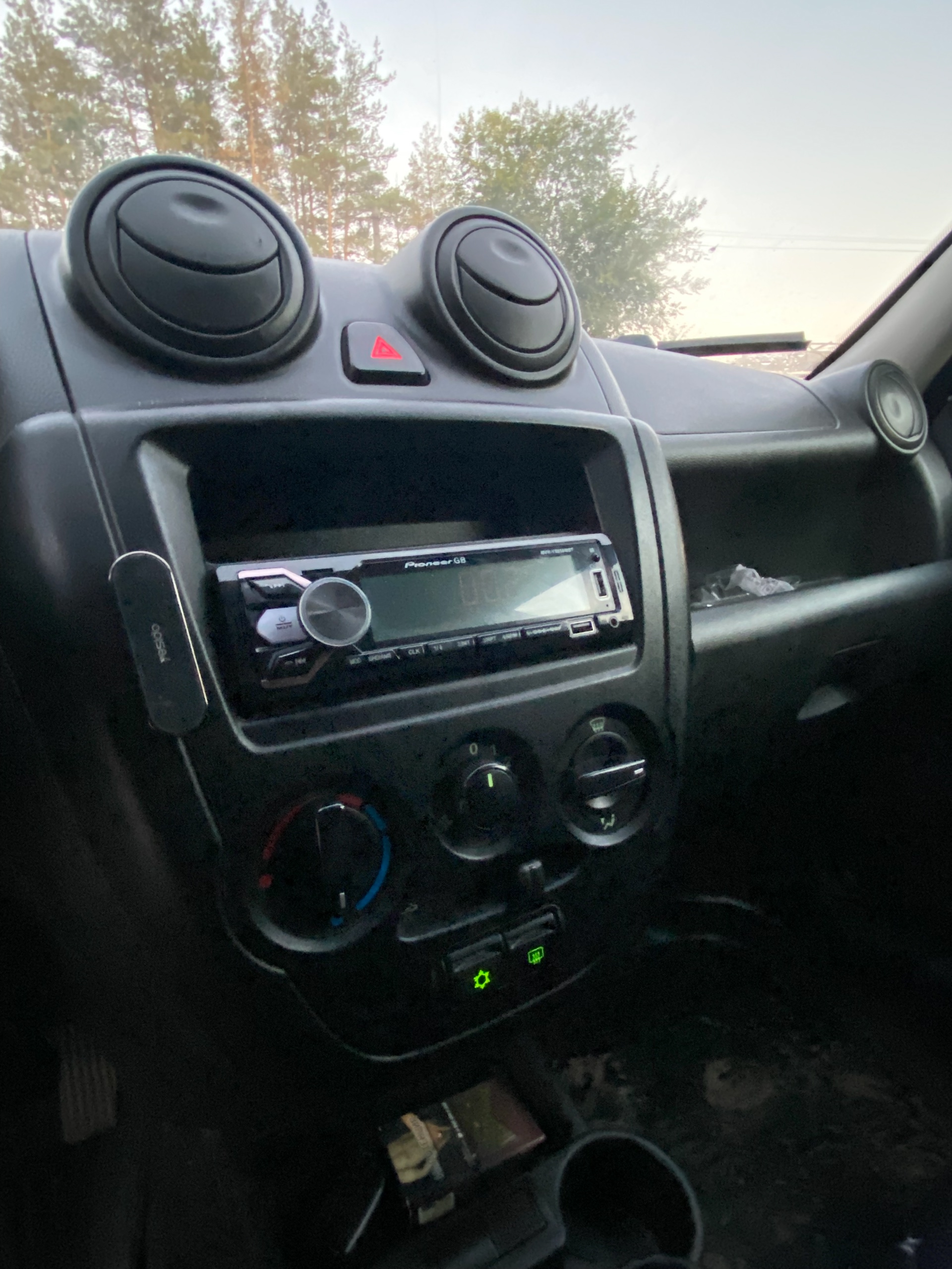 Продается Лада Гранта 2013 года (2)