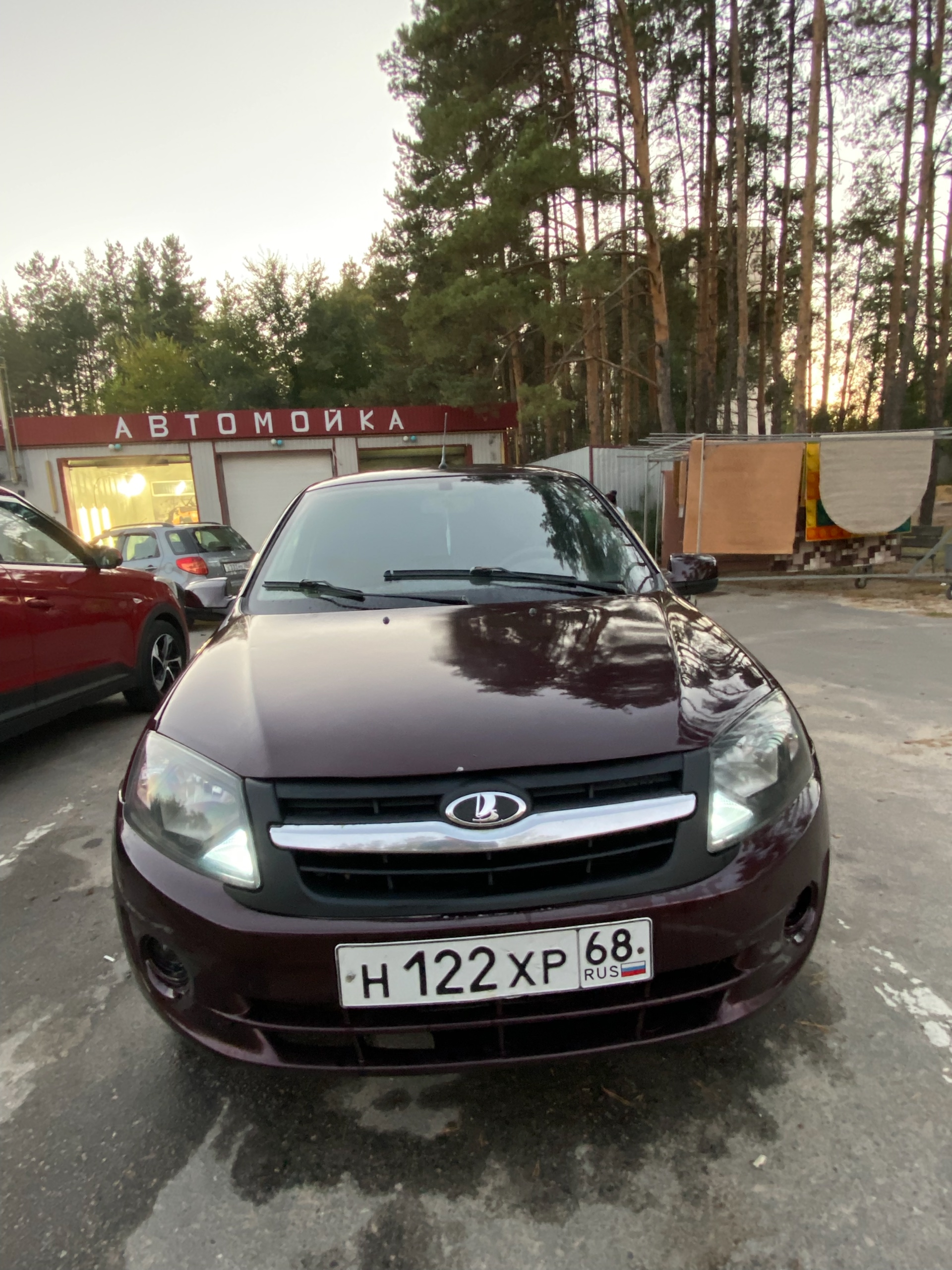 Продается Лада Гранта 2013 года (1)