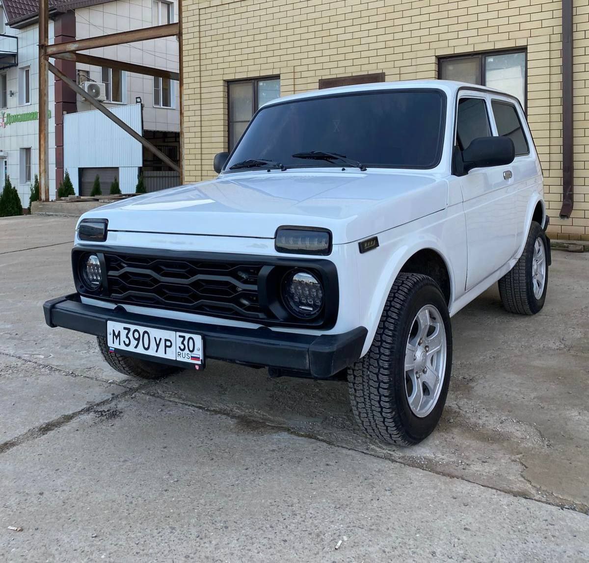 Лада 4x4 Нива 2013 года (4)