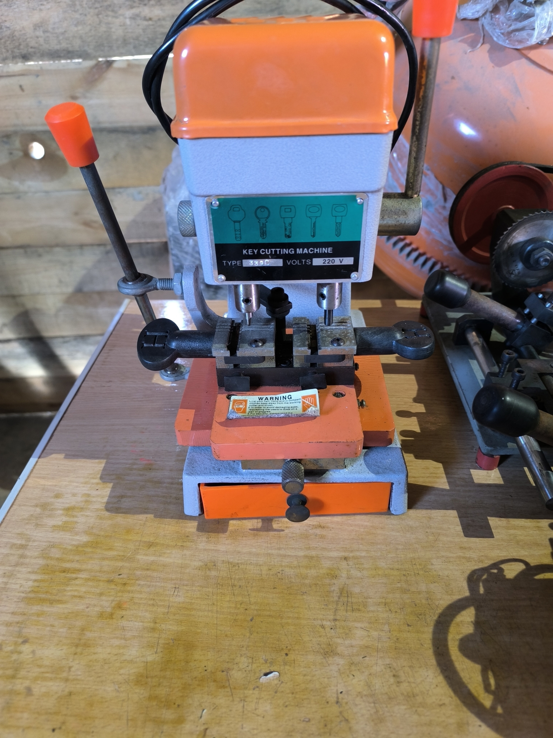 Продажа оборудования для изготовления ключей (2)