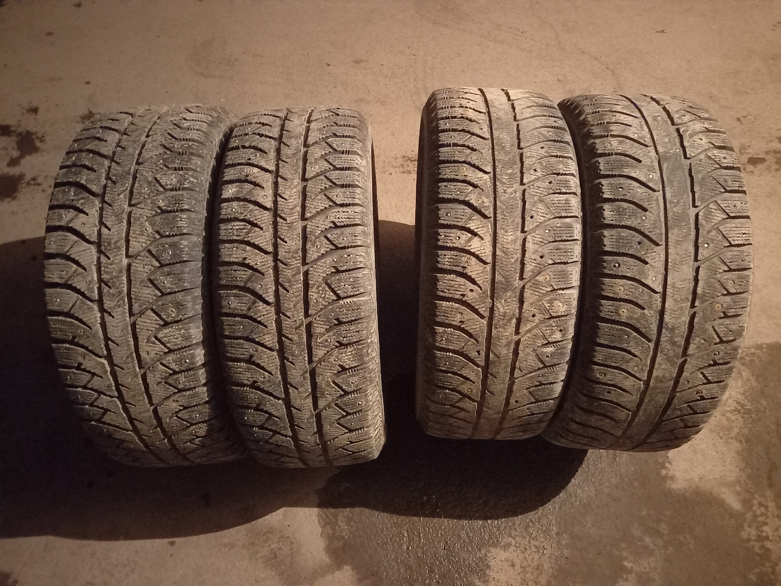 Комплект шин Bridgestone Ice Cruzer