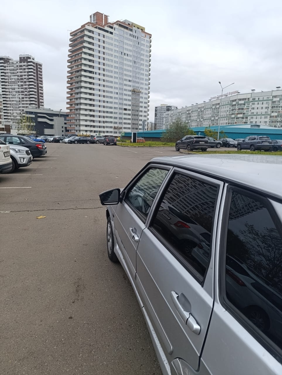 ВАЗ 2114 в отличном состоянии (2)