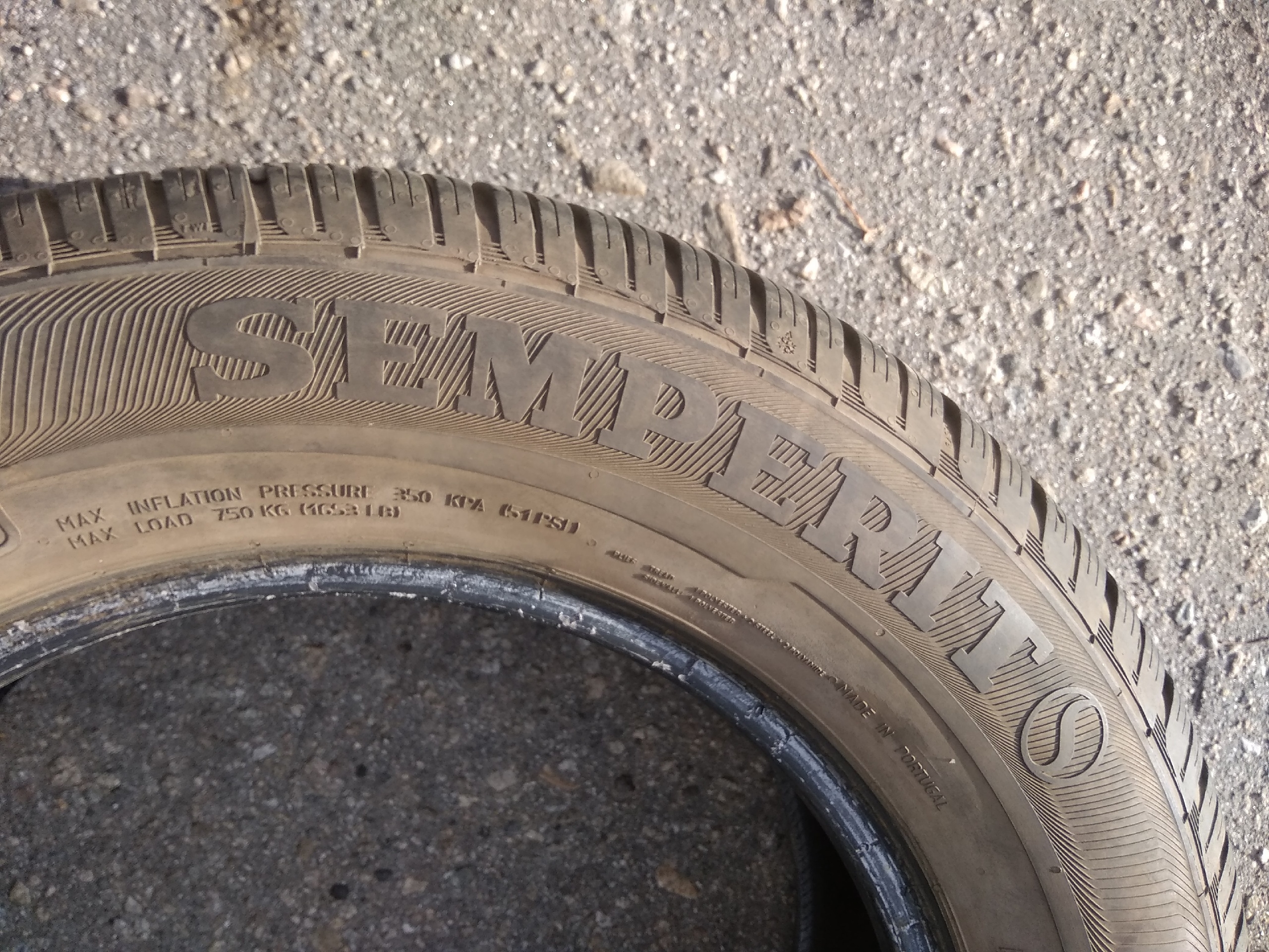 **Продажа подержанных шин 215/65 R16**