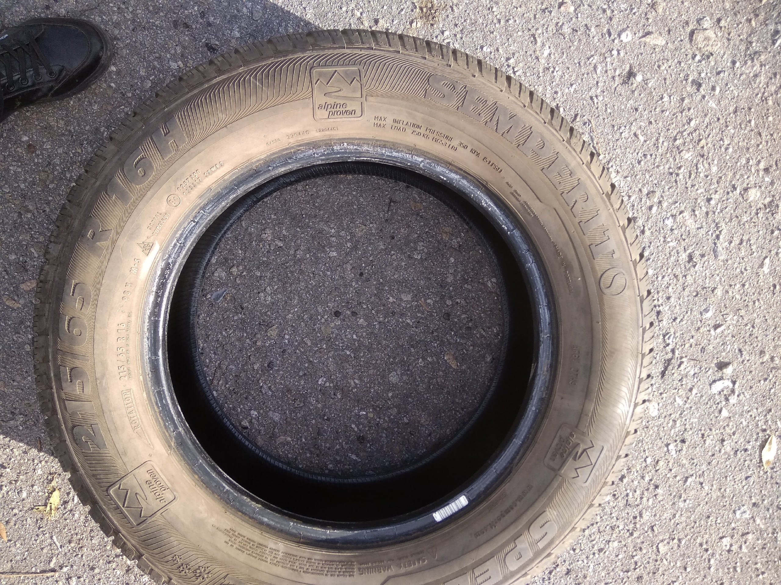 **Продажа подержанных шин 215/65 R16** (1)