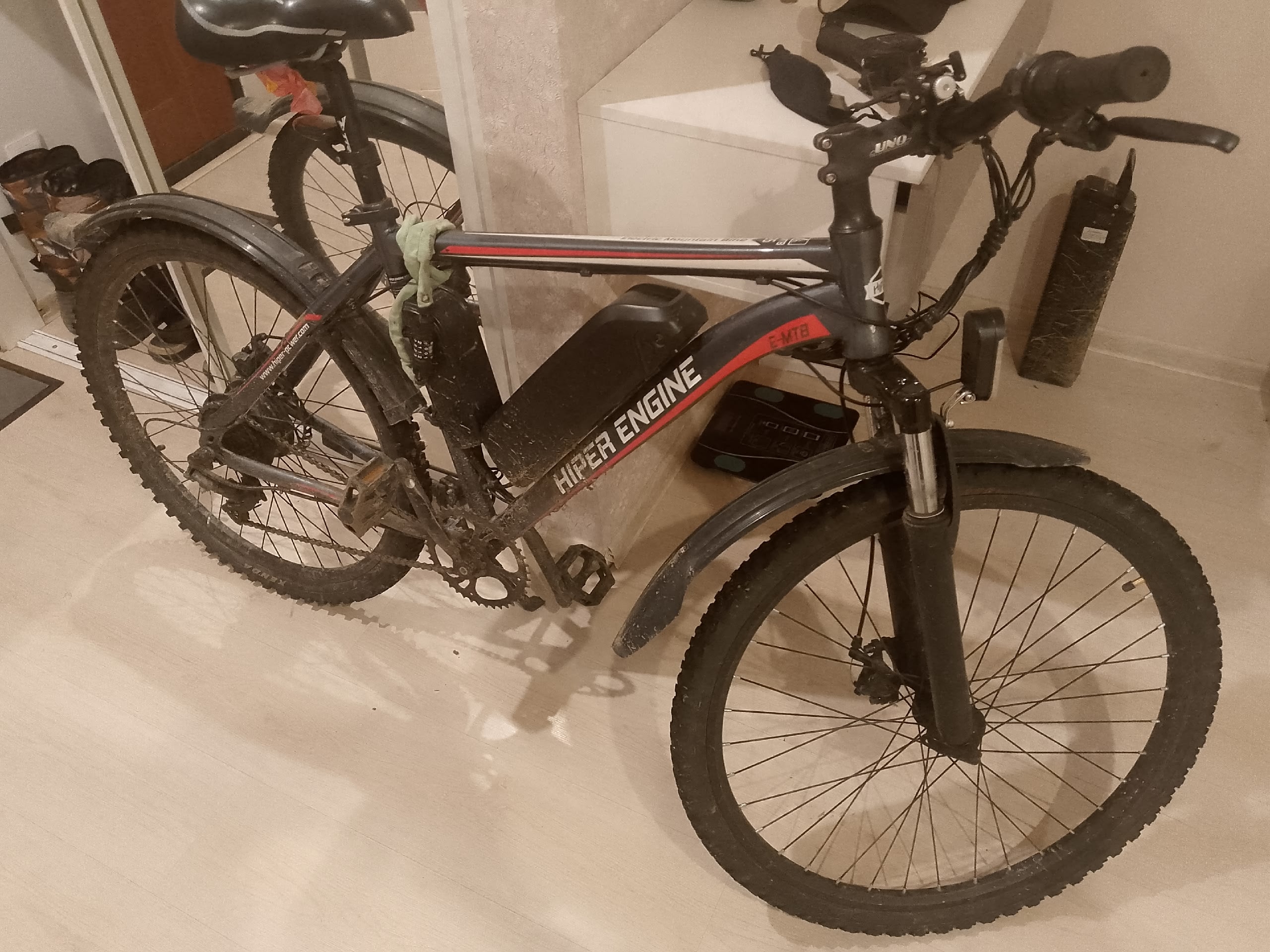 Продаю 10 000: Объявление с