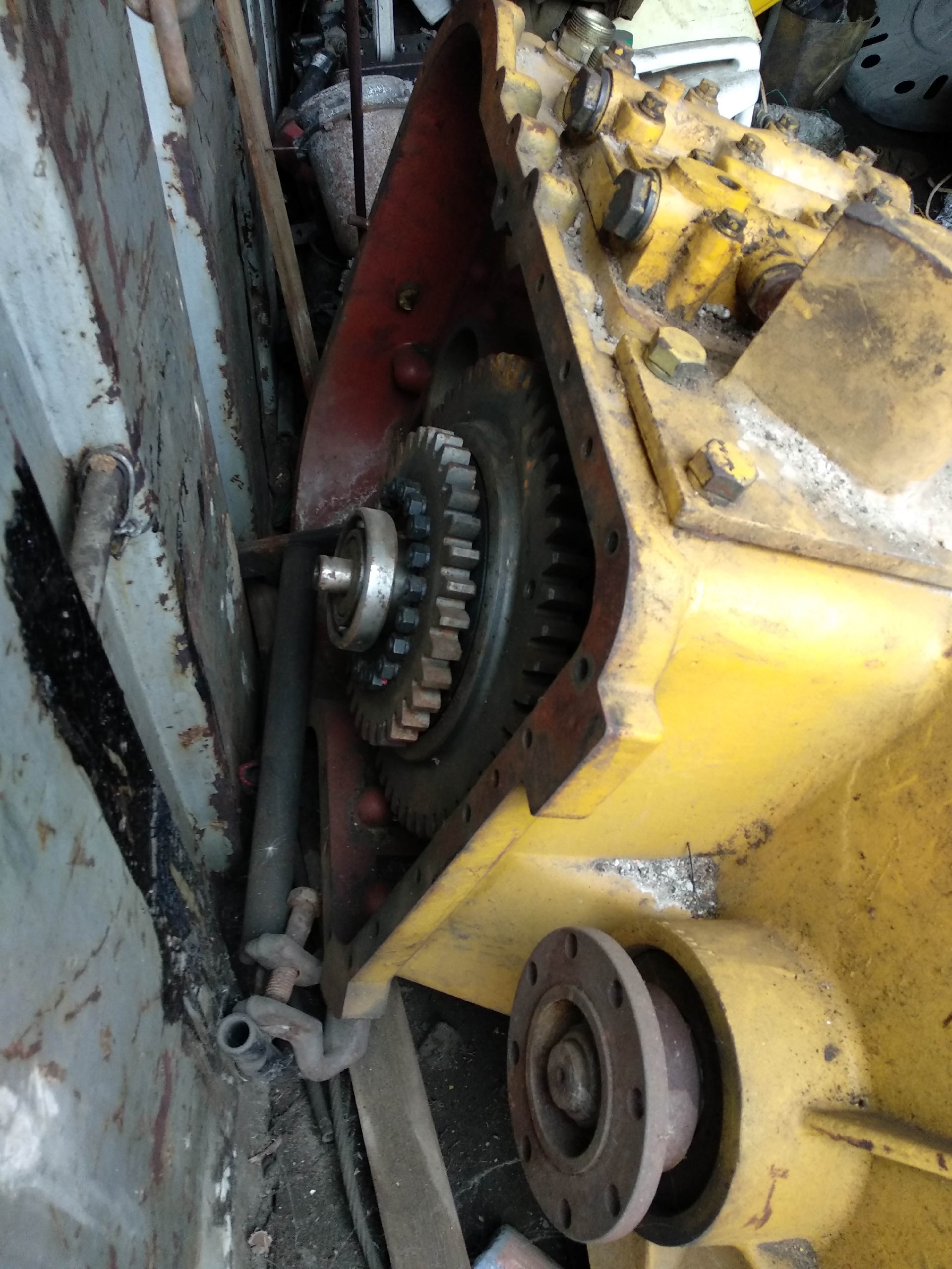 Запчасти для фронтальных погрузчиков Предлагаются (3)