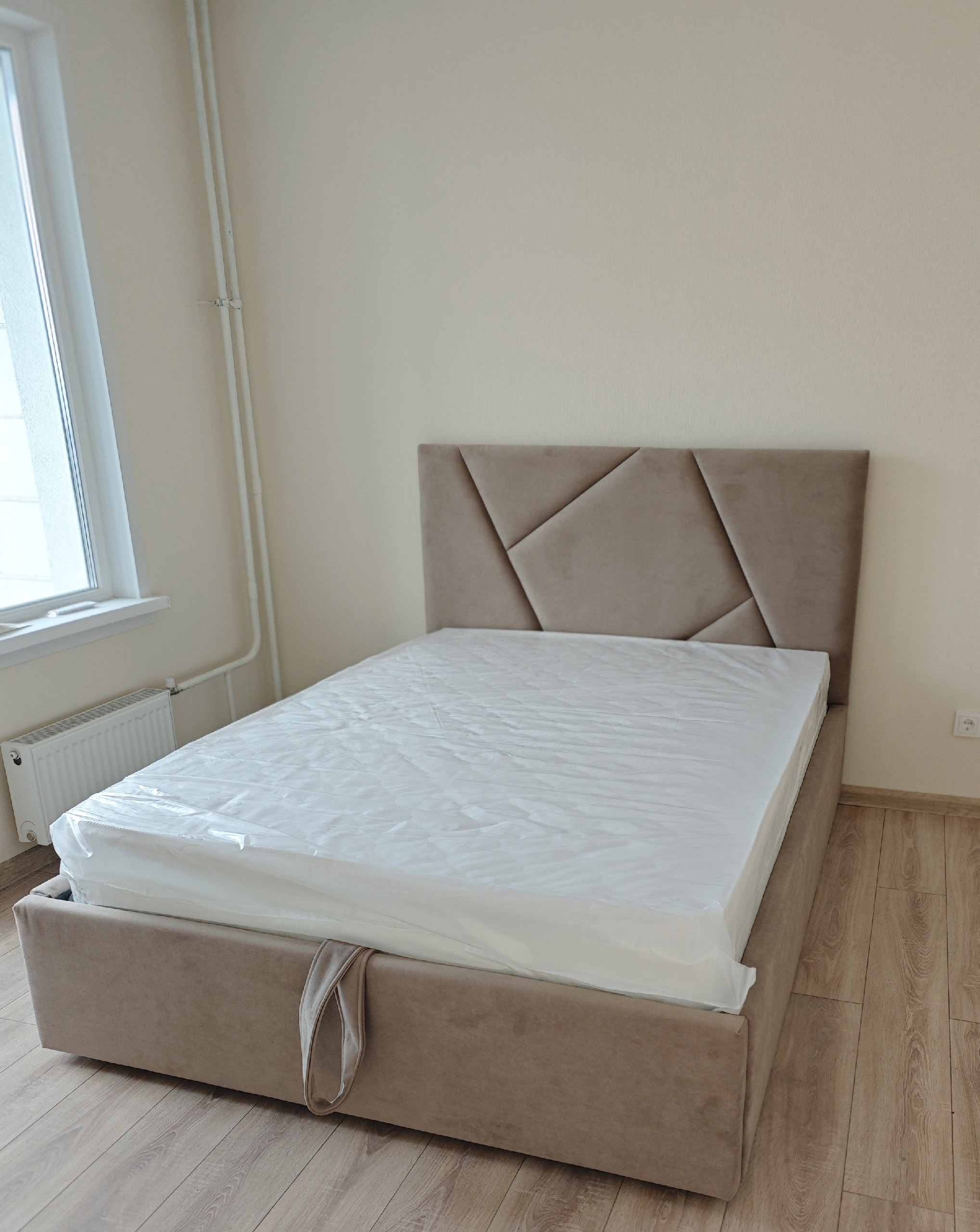 Продаётся новая кровать с подъемным