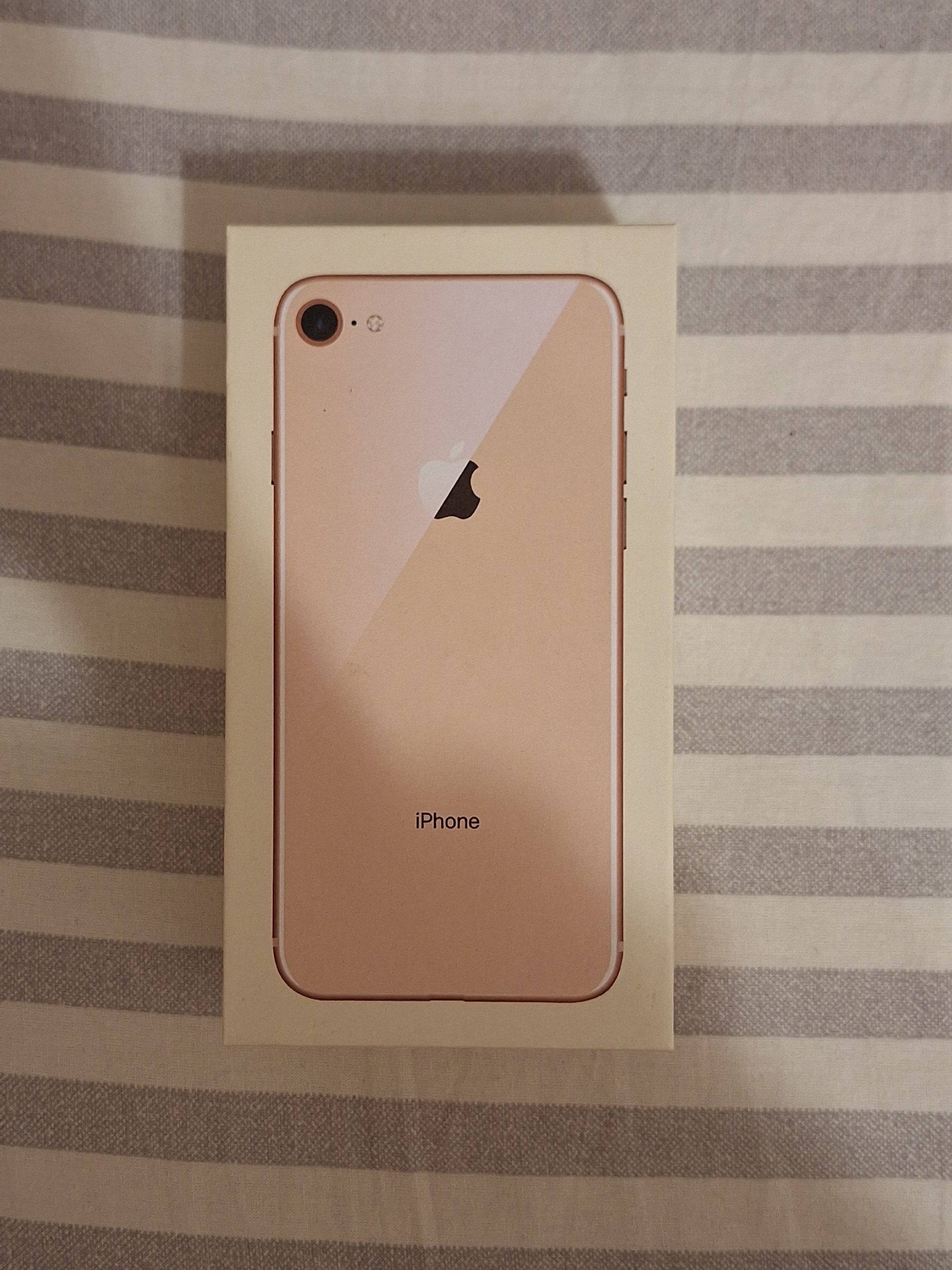 Айфон 8 64GB в отличном (5)