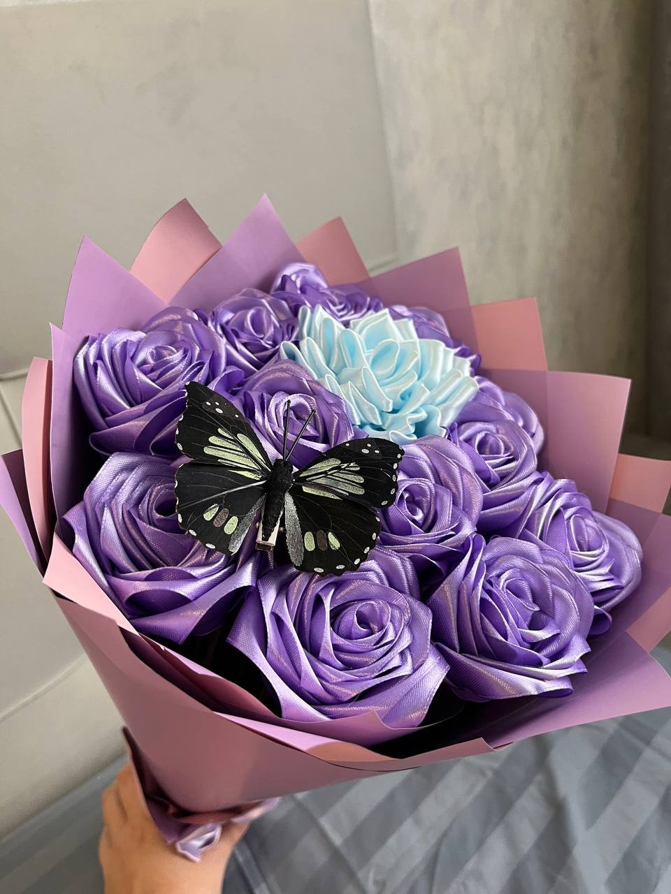 Дарья создает уникальные букеты вручную. (3)