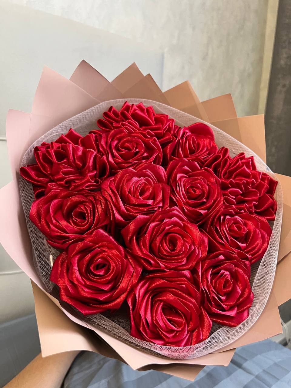 Дарья создает уникальные букеты вручную. (4)