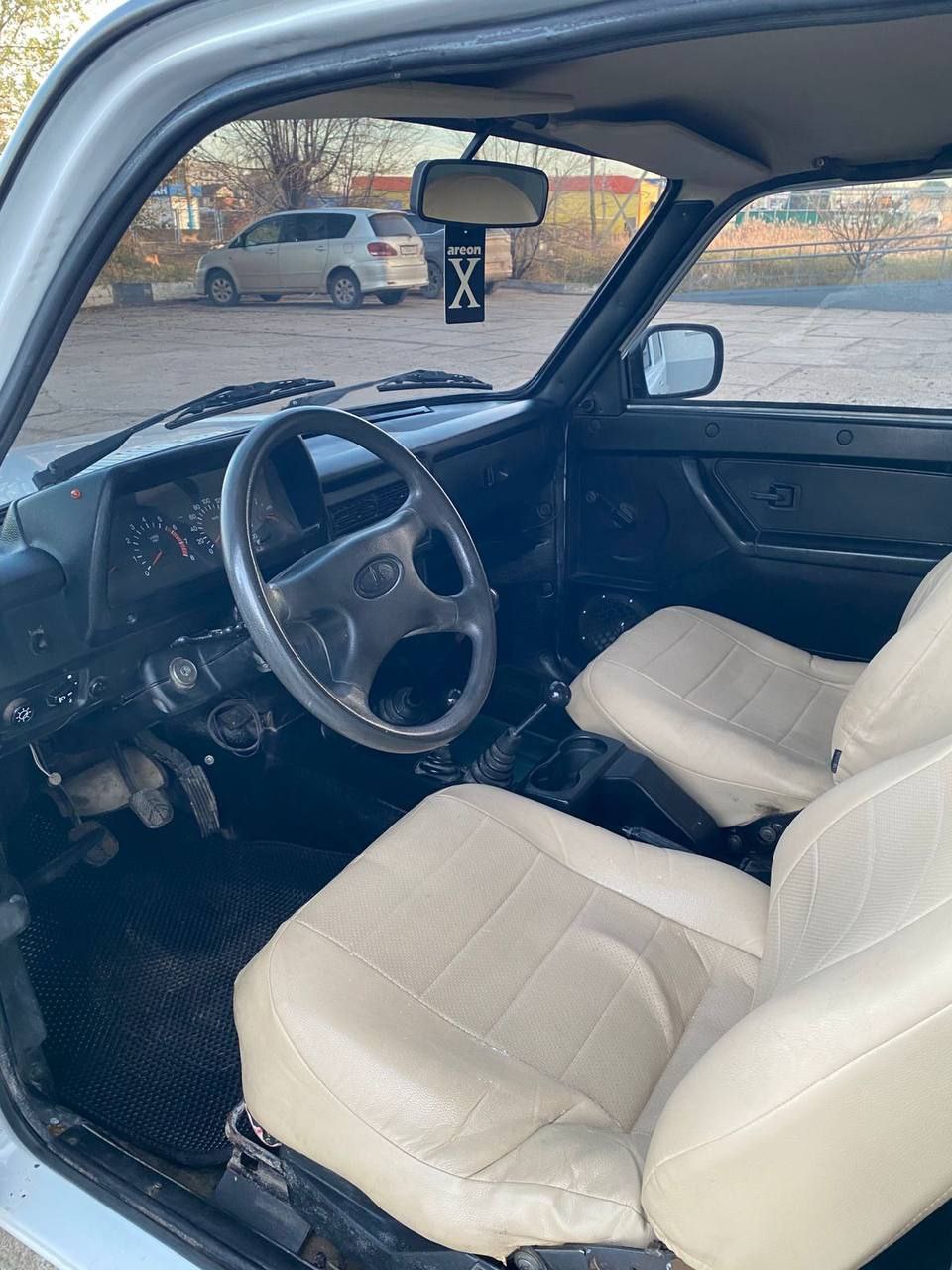 Продам Лада 4х4 2013 года (5)