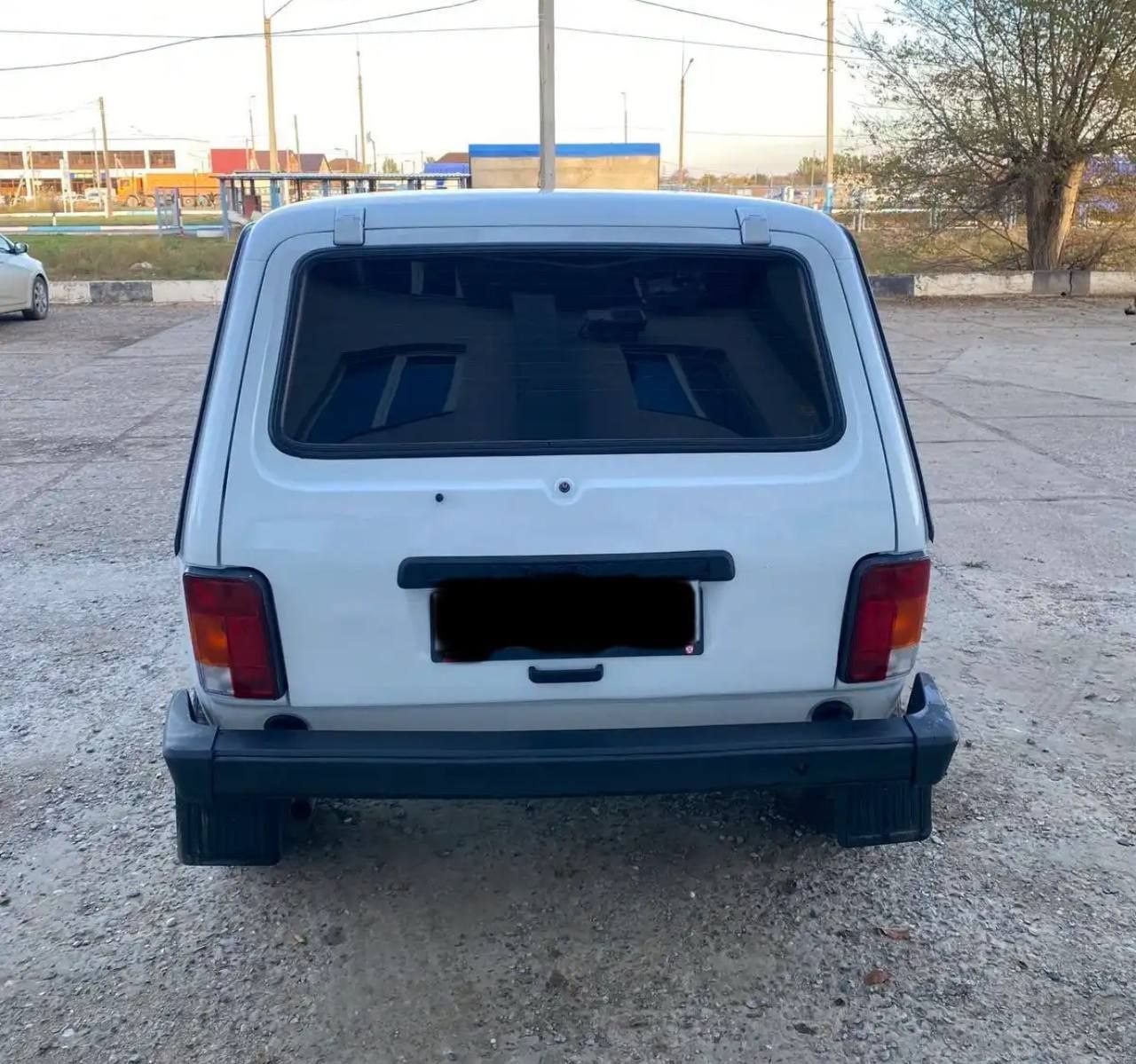 Продам Лада 4х4 2013 года (9)