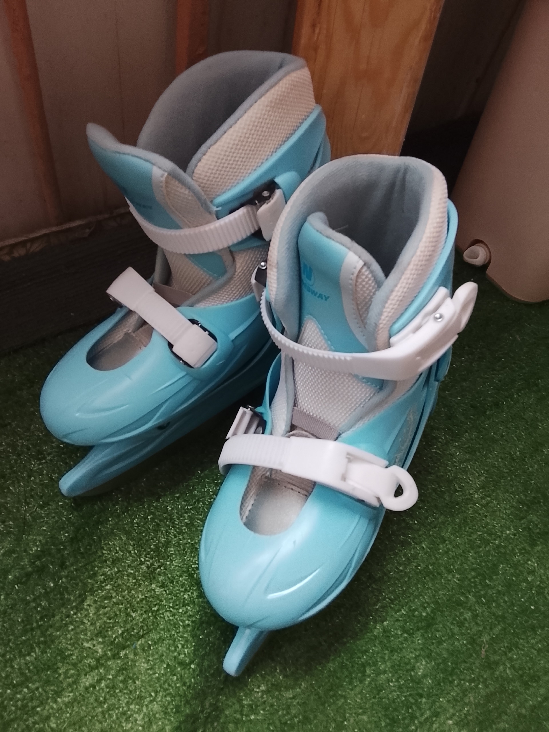 **Акционные цены на зимний спорт**: (3)