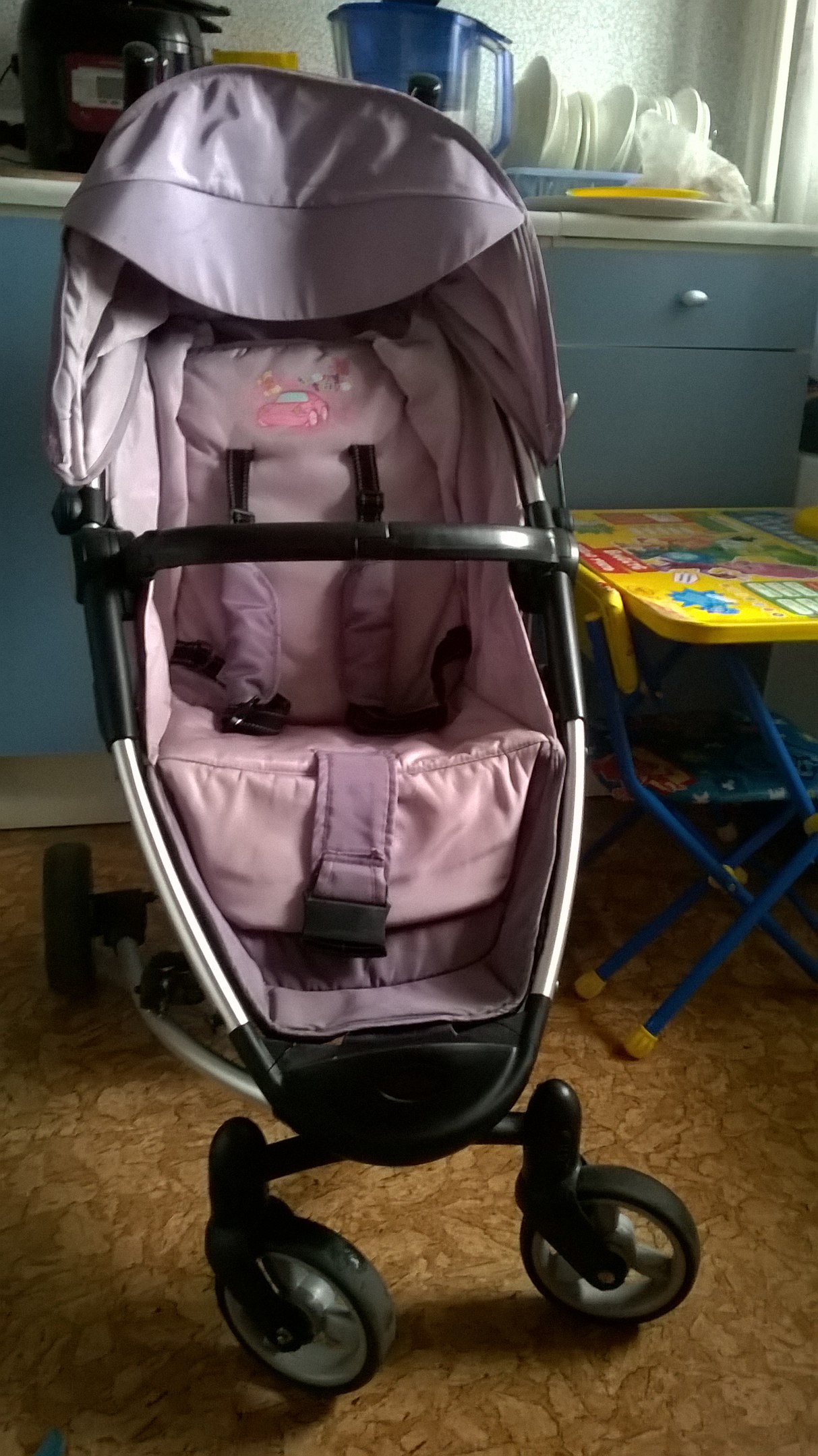 Коляска в хорошем состоянии, недорогая