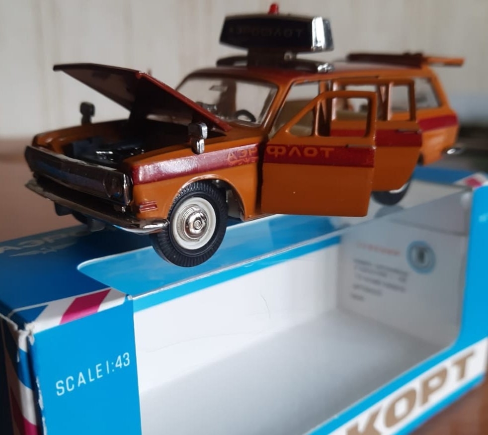 Уникальный аэрофлотный ГАЗ 2402 Модель (7)