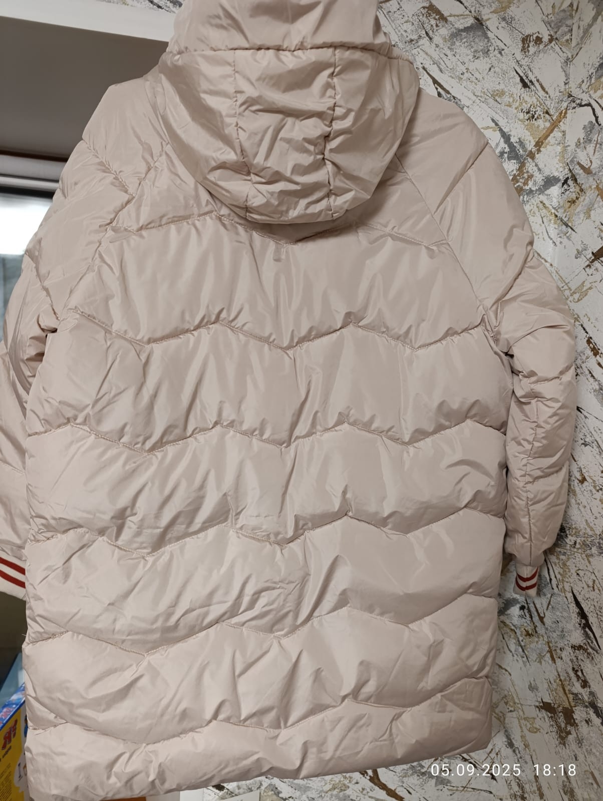 Продажа нового пуховика: размер 54 (1)