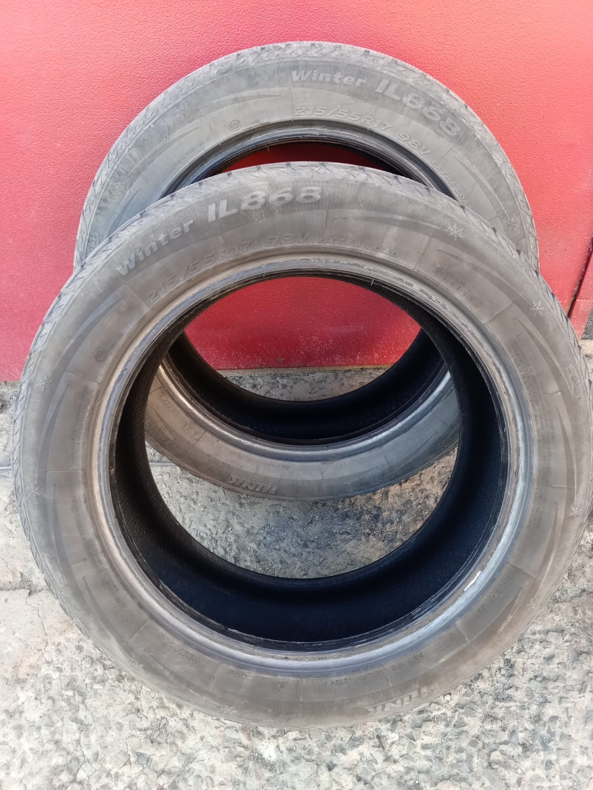 Продажа зимних шин 215/55/R17 Предлагаю (2)