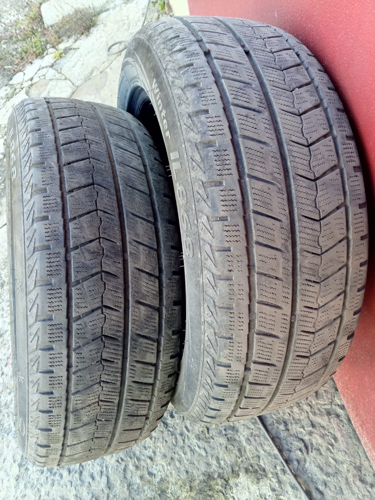 Продажа зимних шин 215/55/R17 Предлагаю (1)