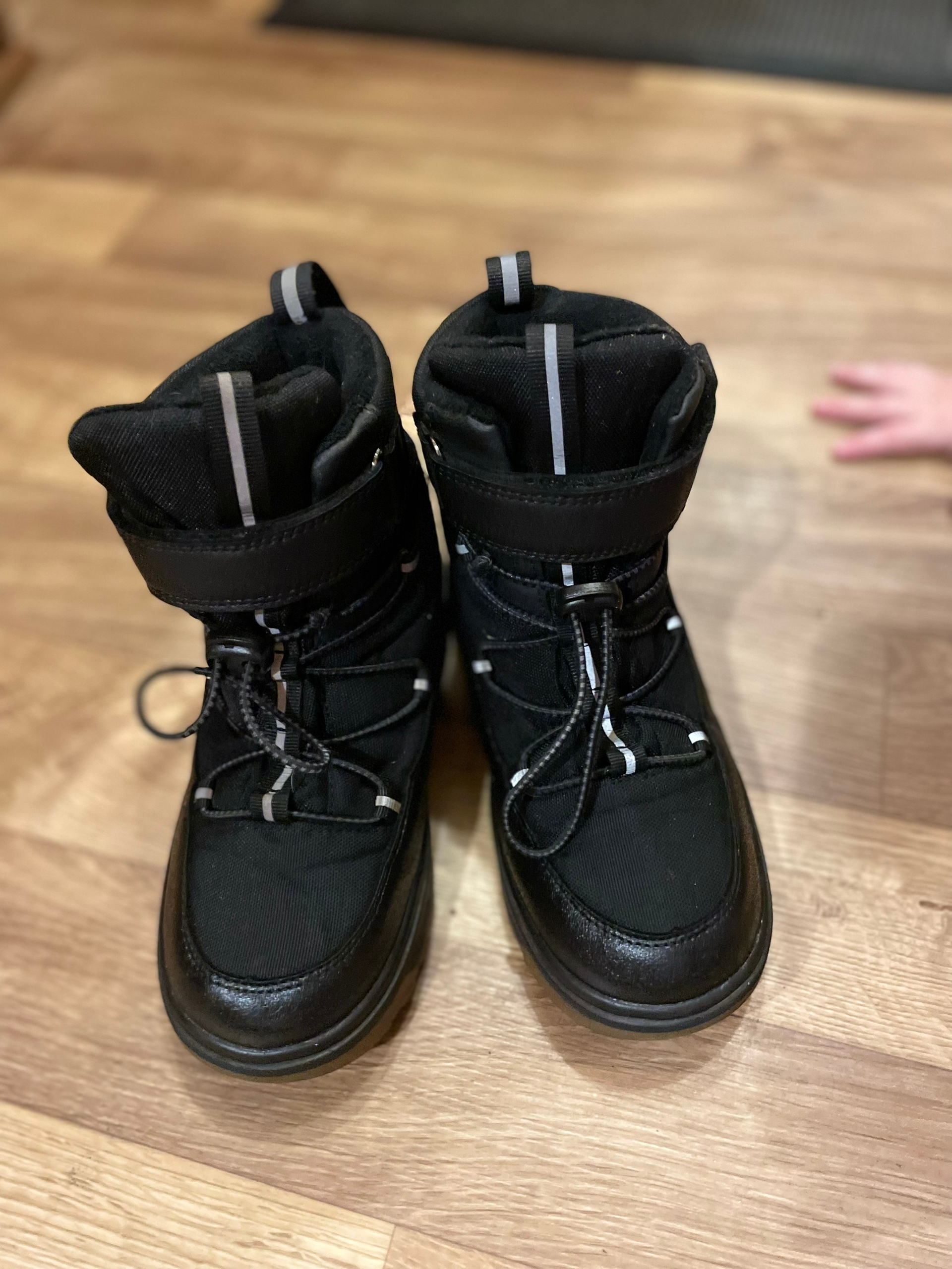 ### Зимние ботинки для мальчика