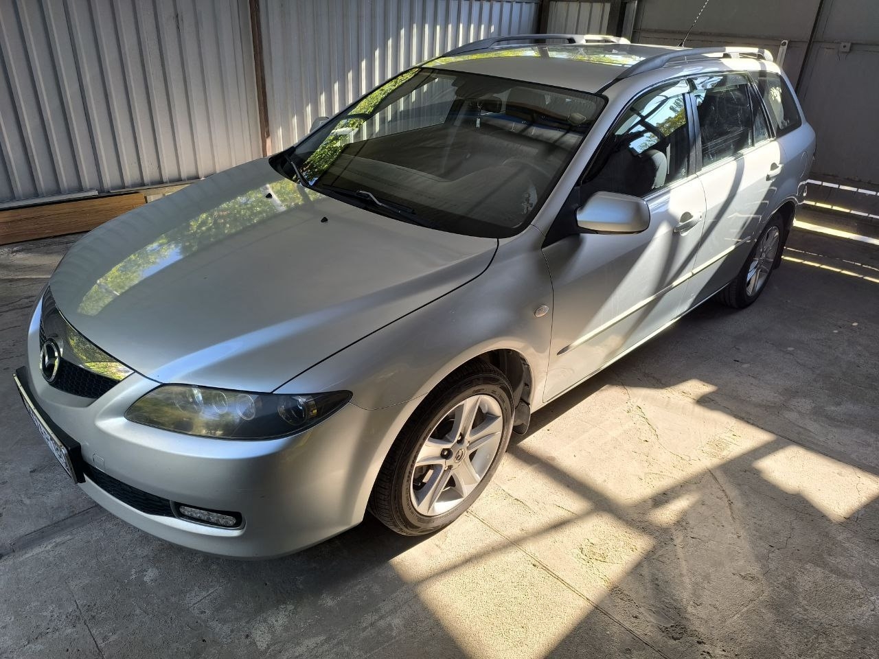 Продается Mazda 6 универсал 2006 (3)