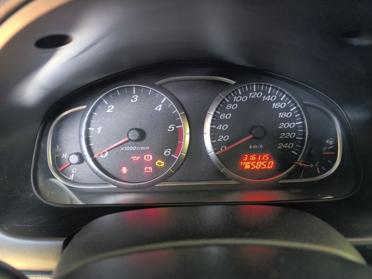 Продается Mazda 6 универсал 2006 (9)