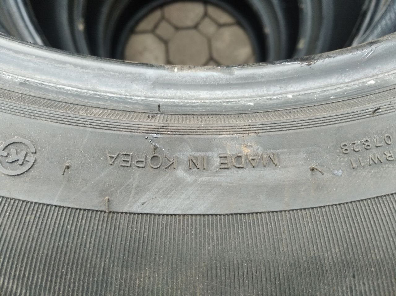 Продажа резины в Донецке Продаётся (6)