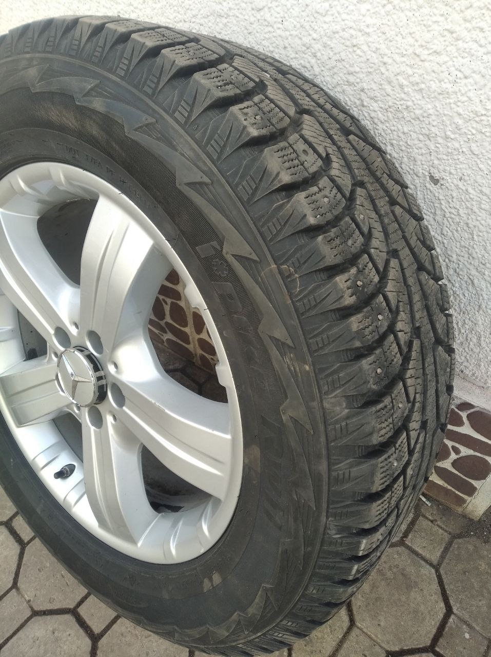 Продажа резины в Донецке Продаётся (4)