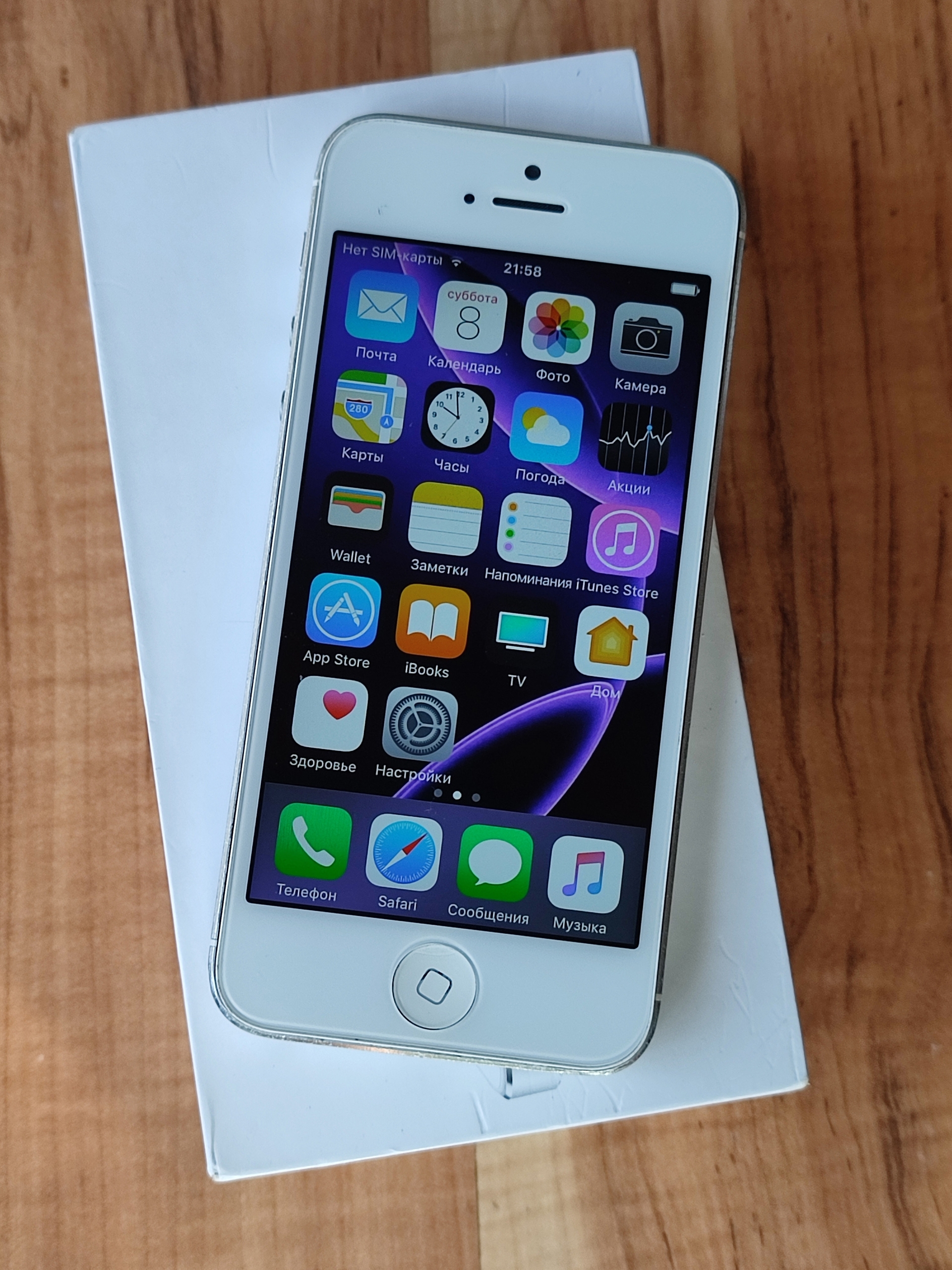 Продажа iPhone 5 в Макеевке