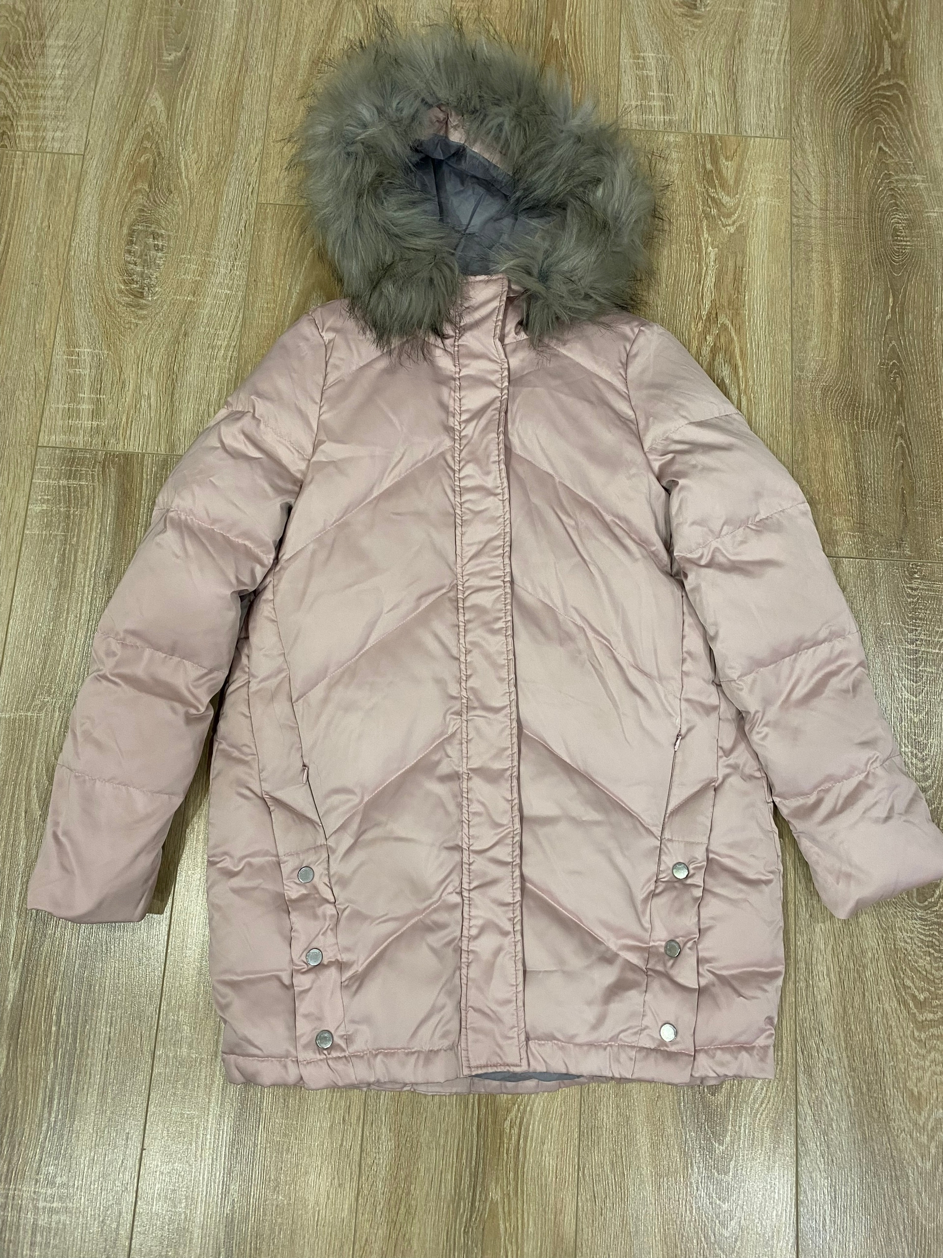 ### Продается зимний пуховик, размер