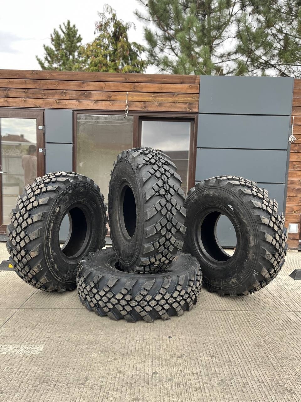 Продажа восстановленных шин KAMA-1260 Продаем