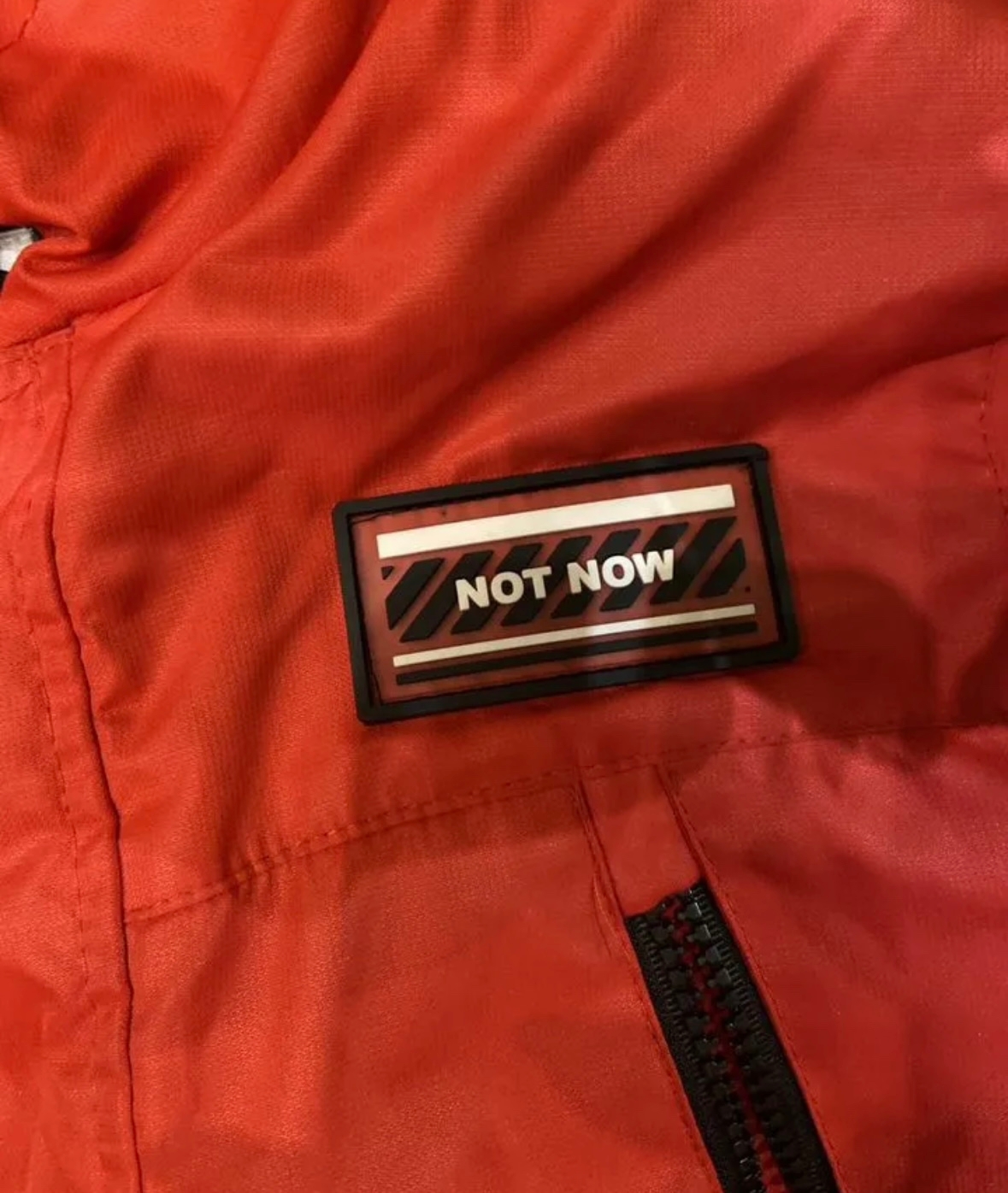 Горячее предложение: продам пуховик Превосходный (6)