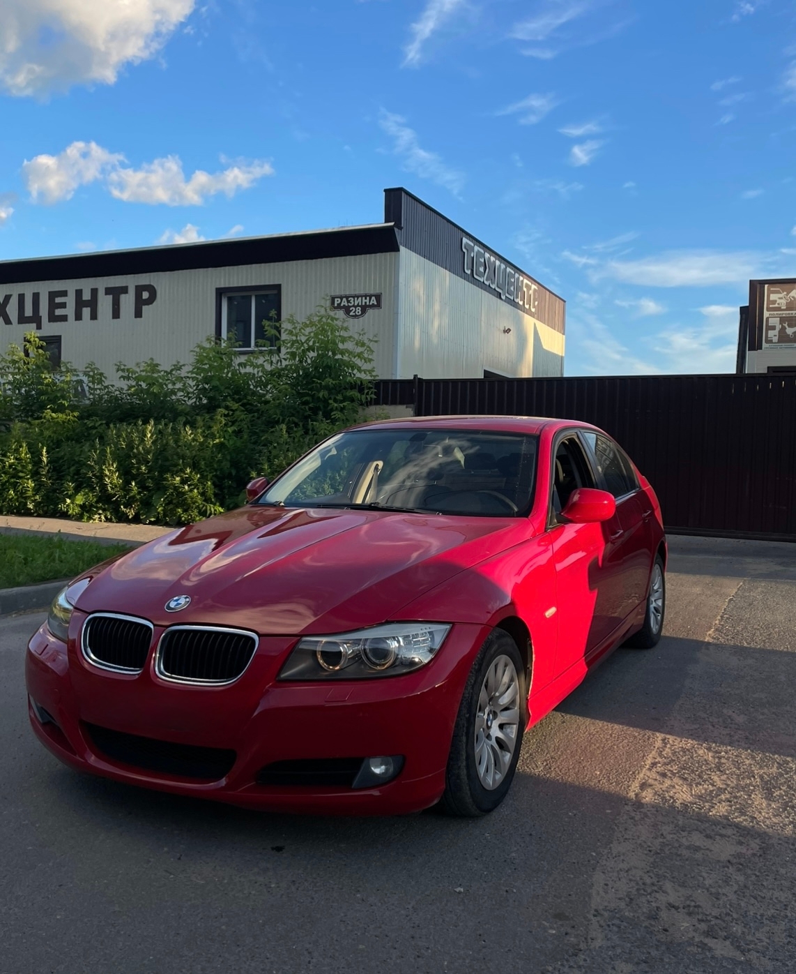 BMW 3 серия E90 2009 (3)