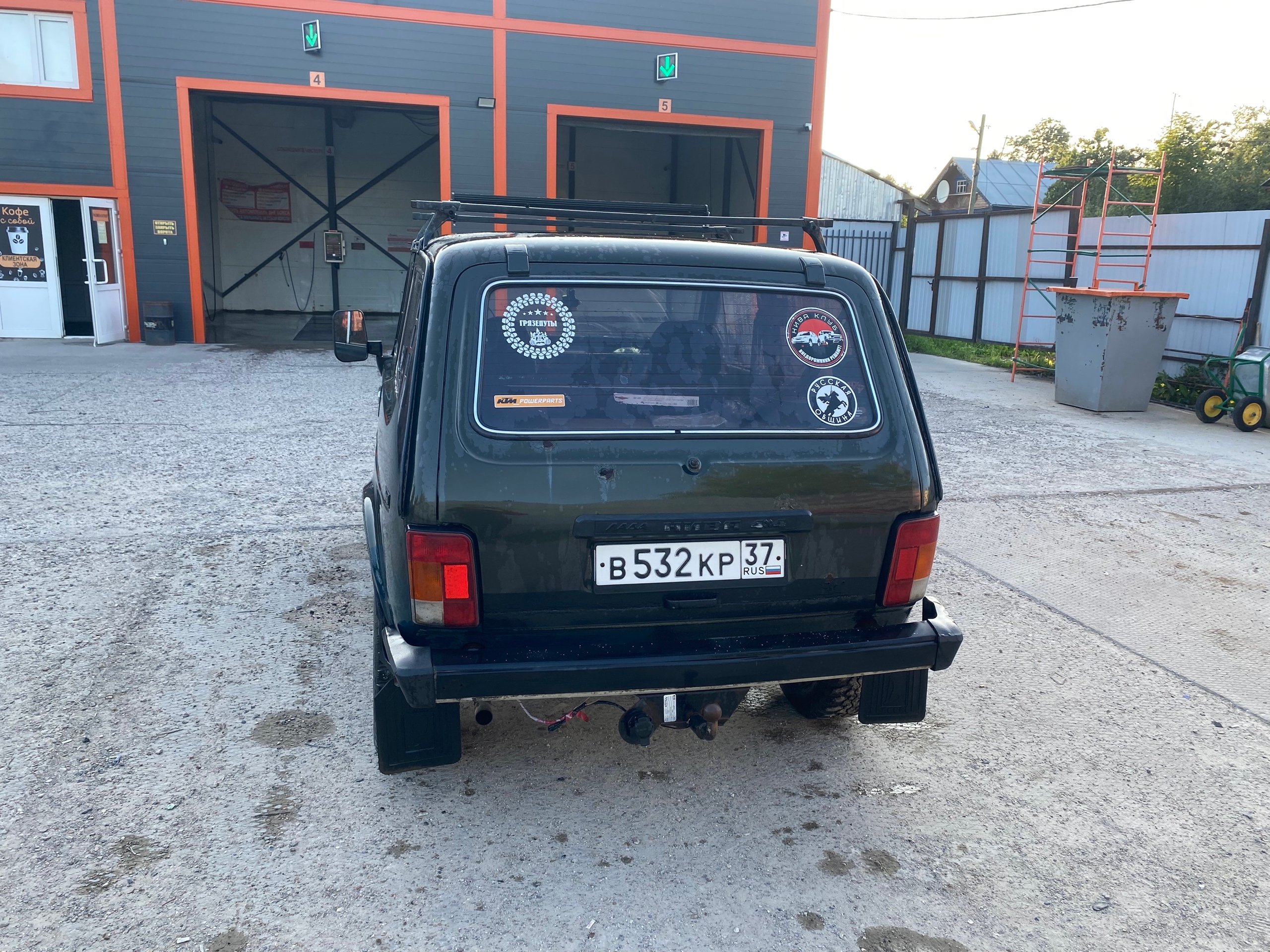 **Продается Нива 1998 года** В (3)