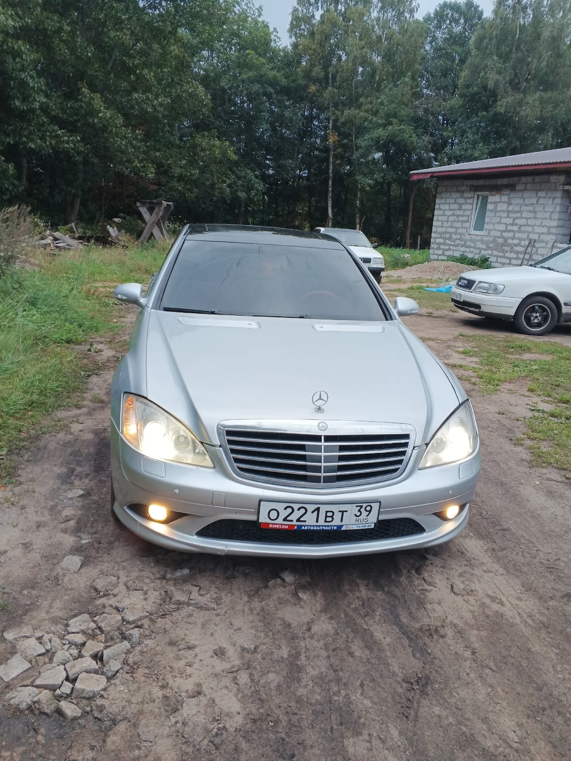 Продажа Mercedes 221 3 л (1)