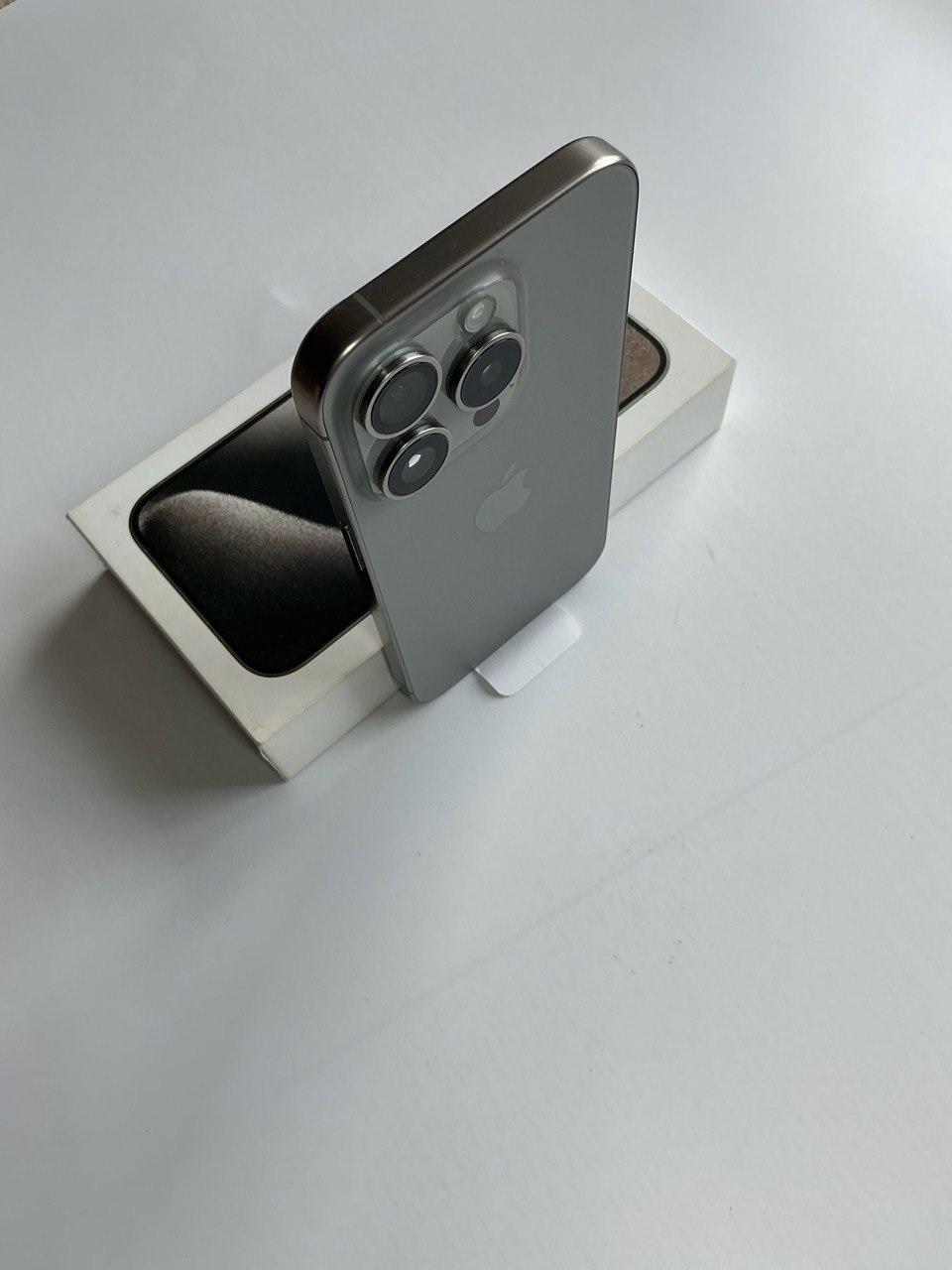 Продаю iPhone 15 Pro 256 (5)