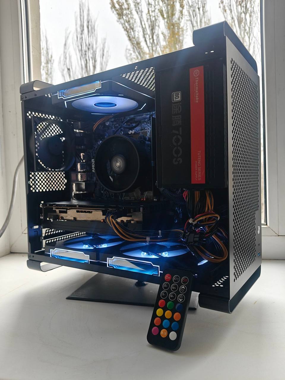 Компактный игровой компьютер на продажу