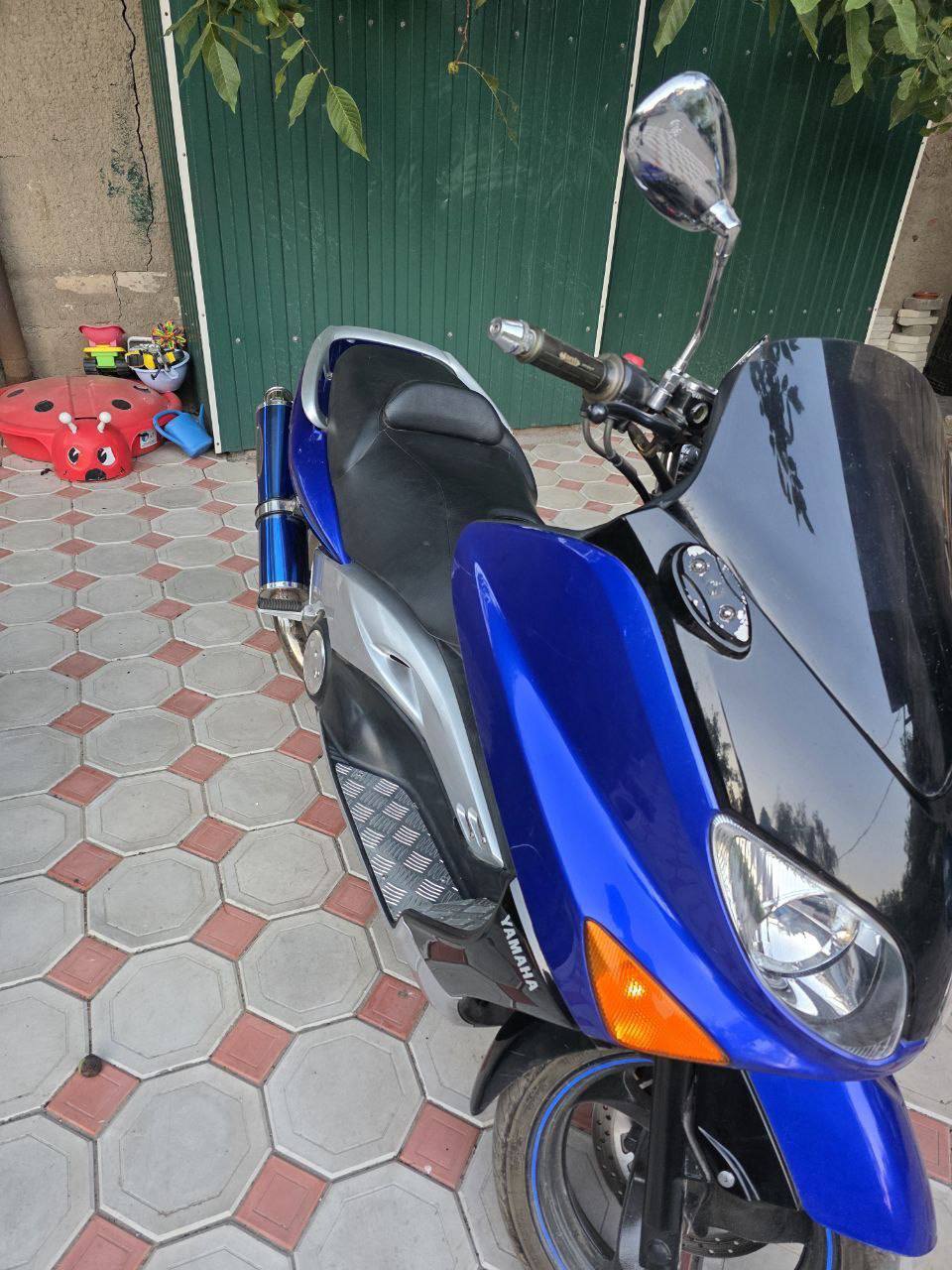 Продается Yamaha T Max 500 (1)