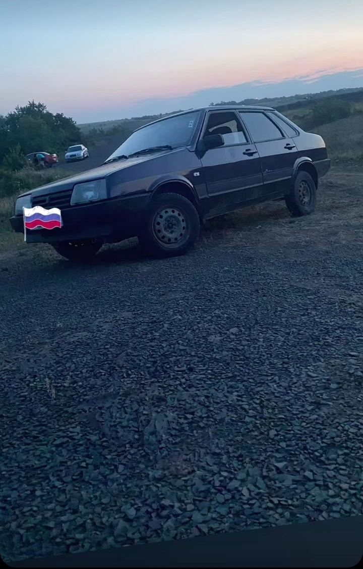 Продажа автомобиля ВАЗ 21099: Продаю