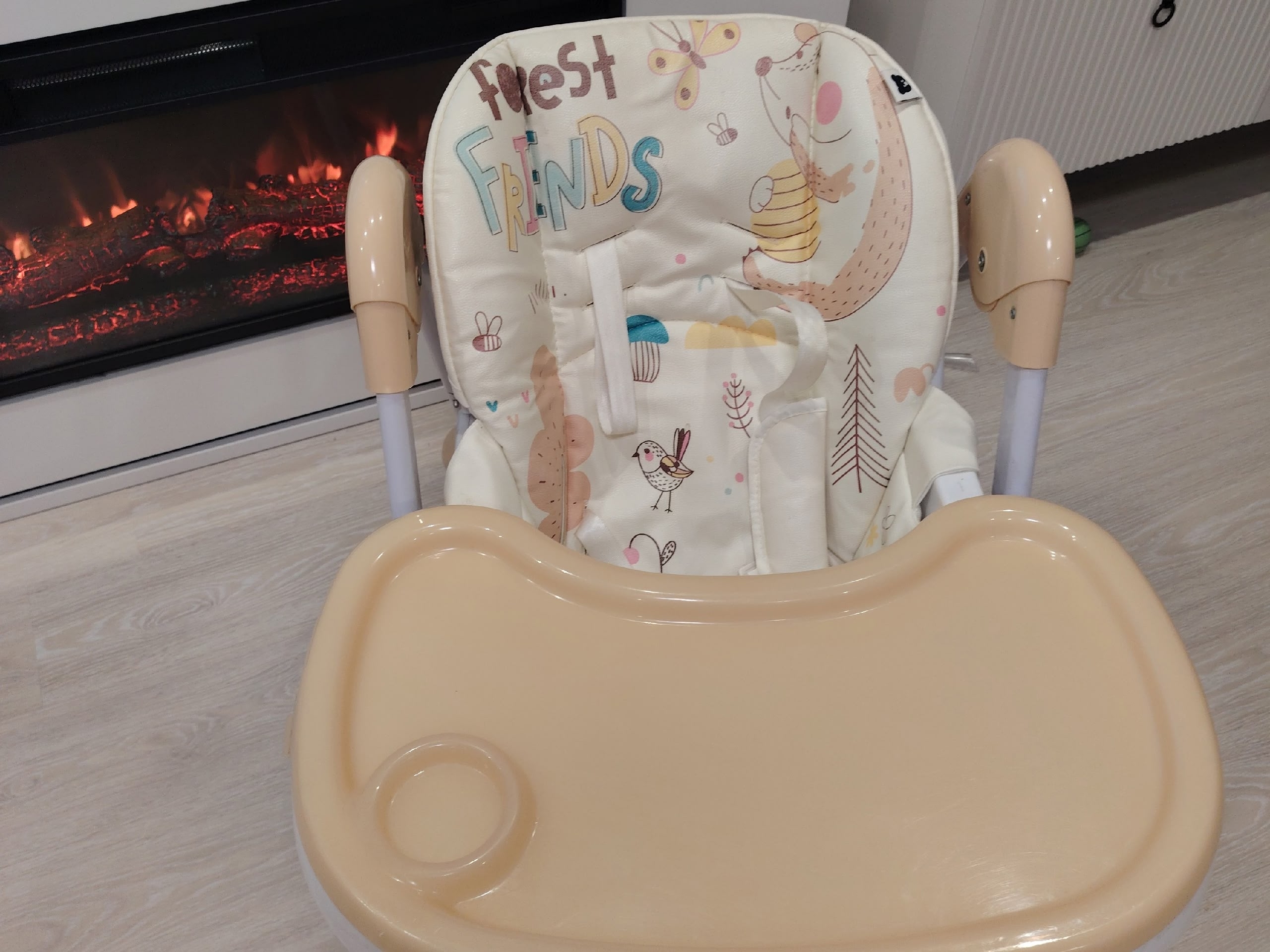 Стульчик для кормления, как новый