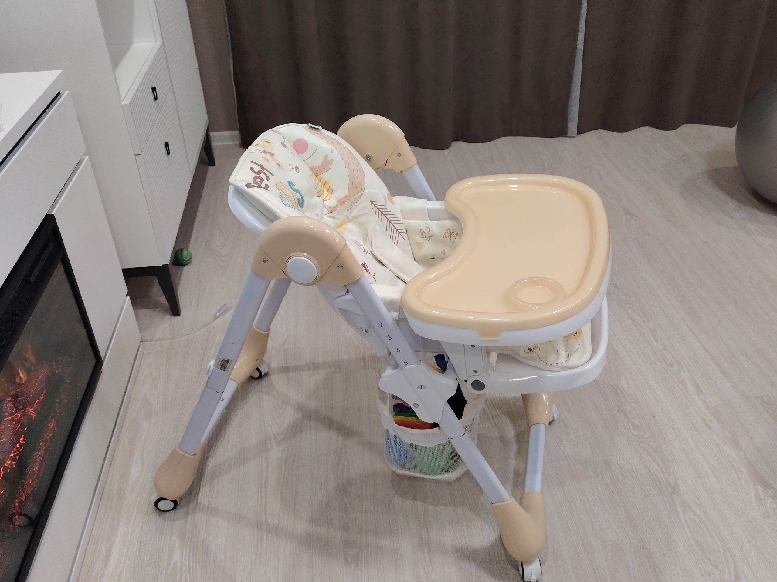 Стульчик для кормления, как новый (1)